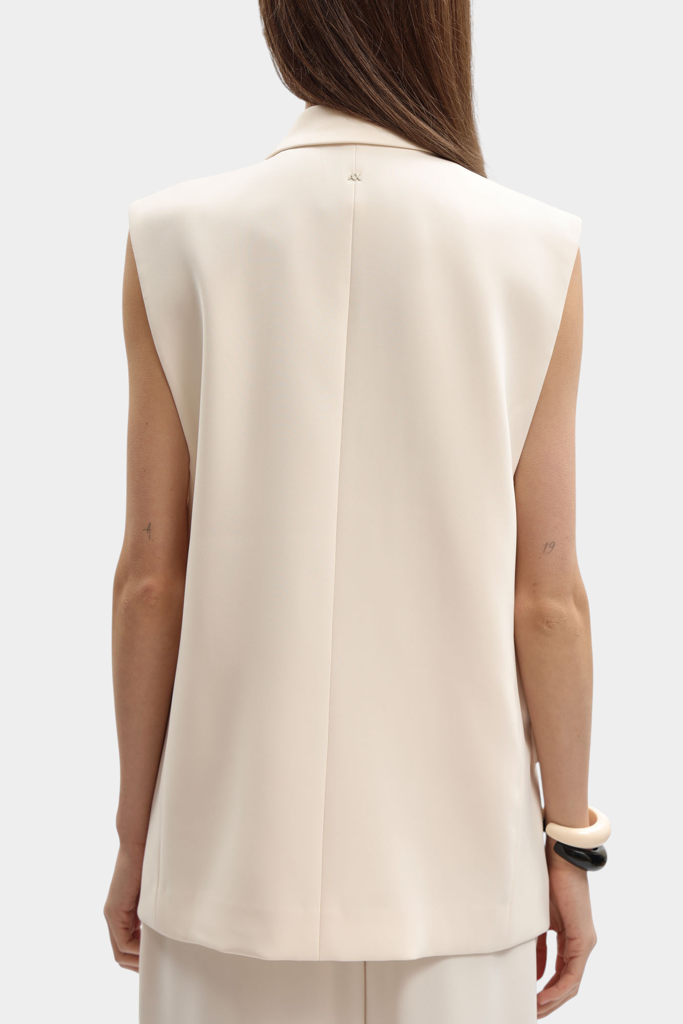 XW001823_AF16125 жилет armani exchange 