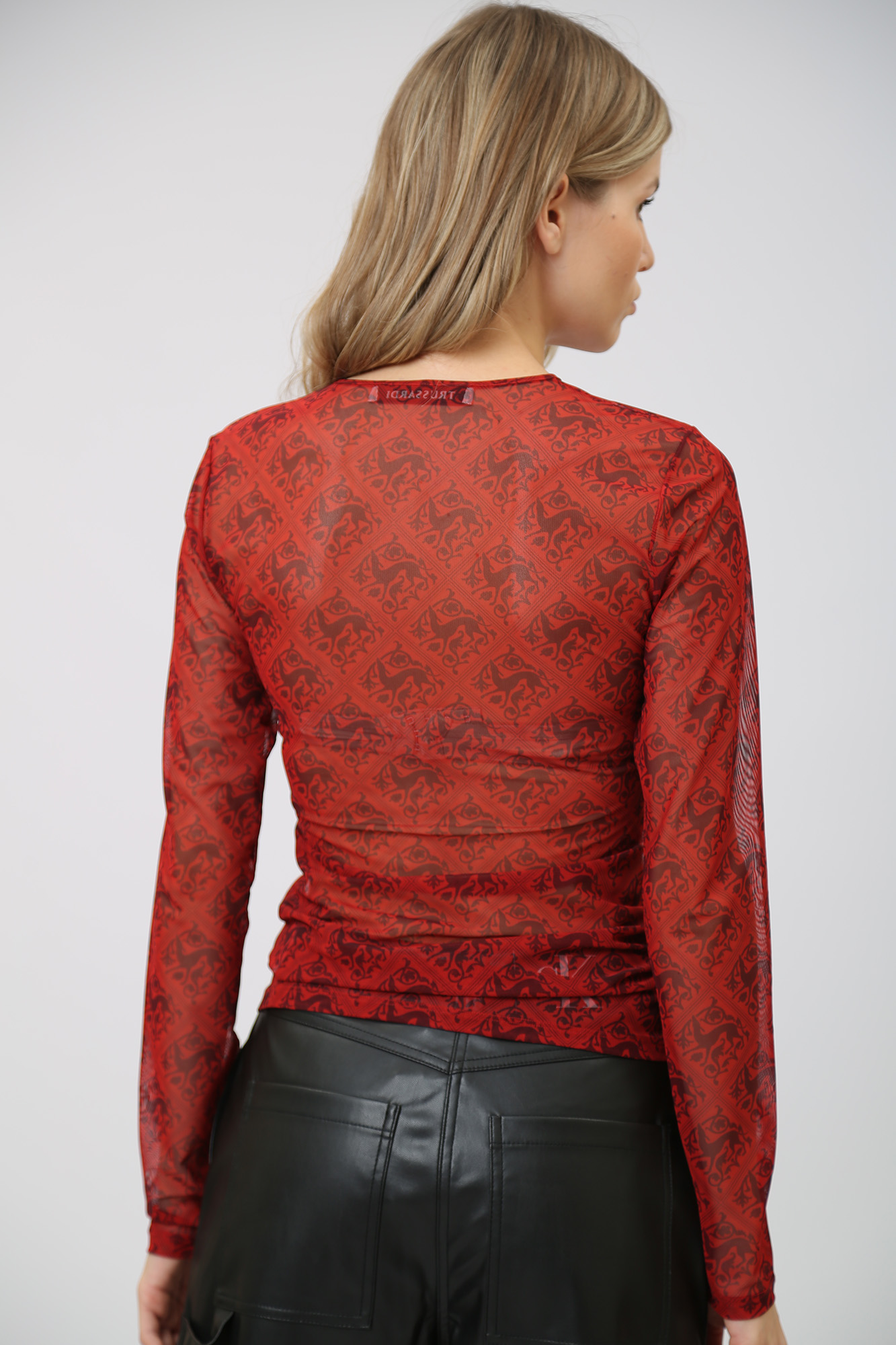 56T00574-1T006419 лонгслив trussardi 