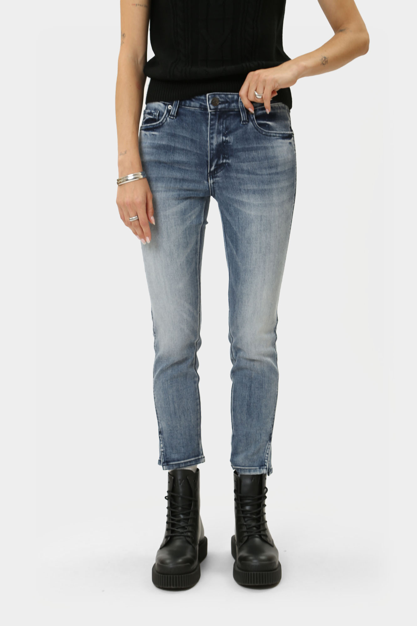 3DYJ22_Y15EZ брюки джинсовые armani exchange 