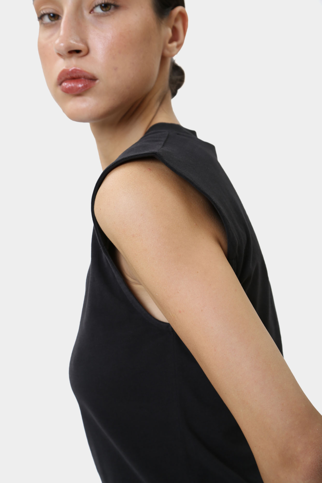 J20J223560 футболка calvin klein jeans 