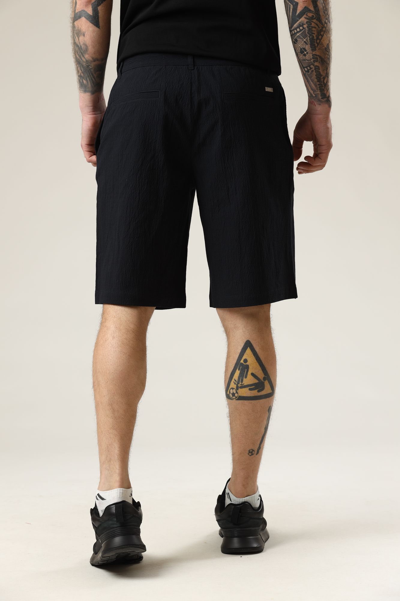 3KZS02_ZNLWZ Шорты Armani Exchange Черный