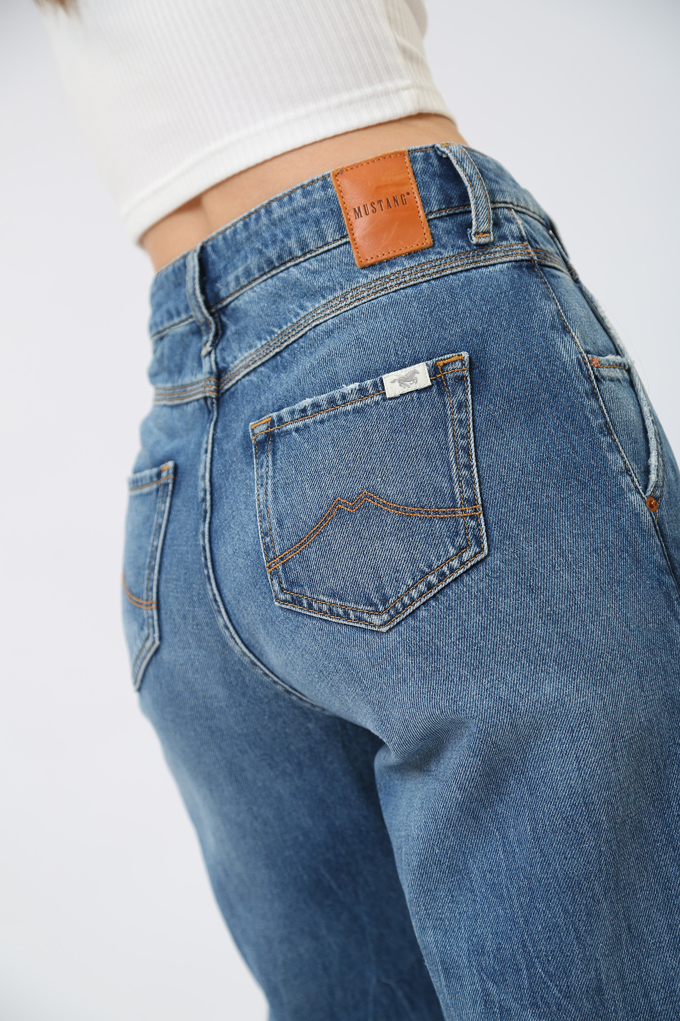 1012849-5000 джинсы moms mustang 