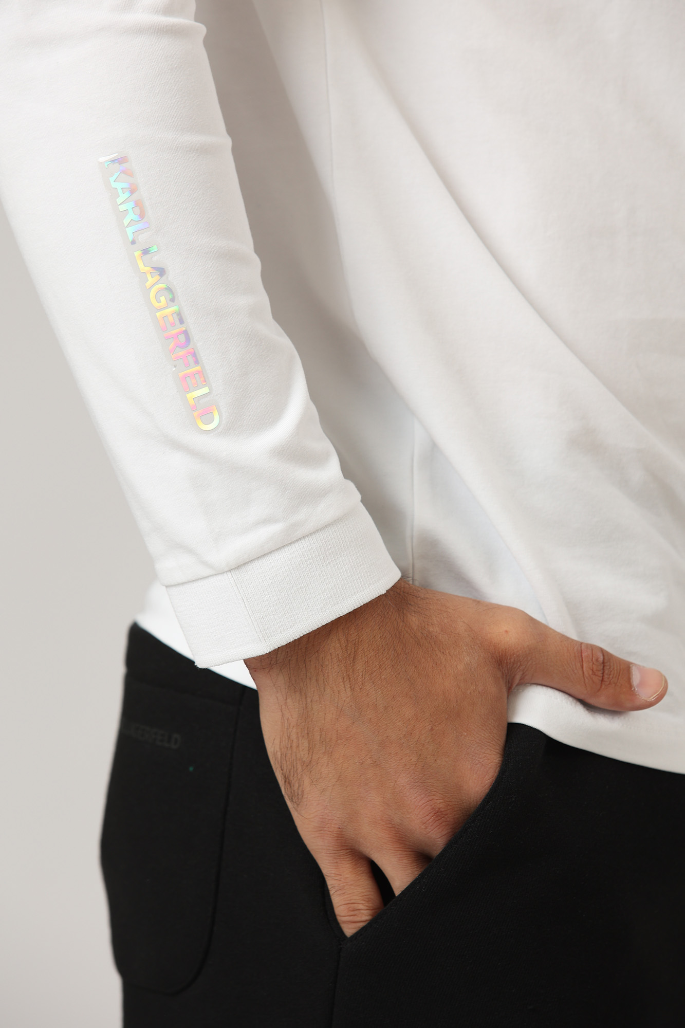 523221_745082 Лонгслив Karl Lagerfeld Белый