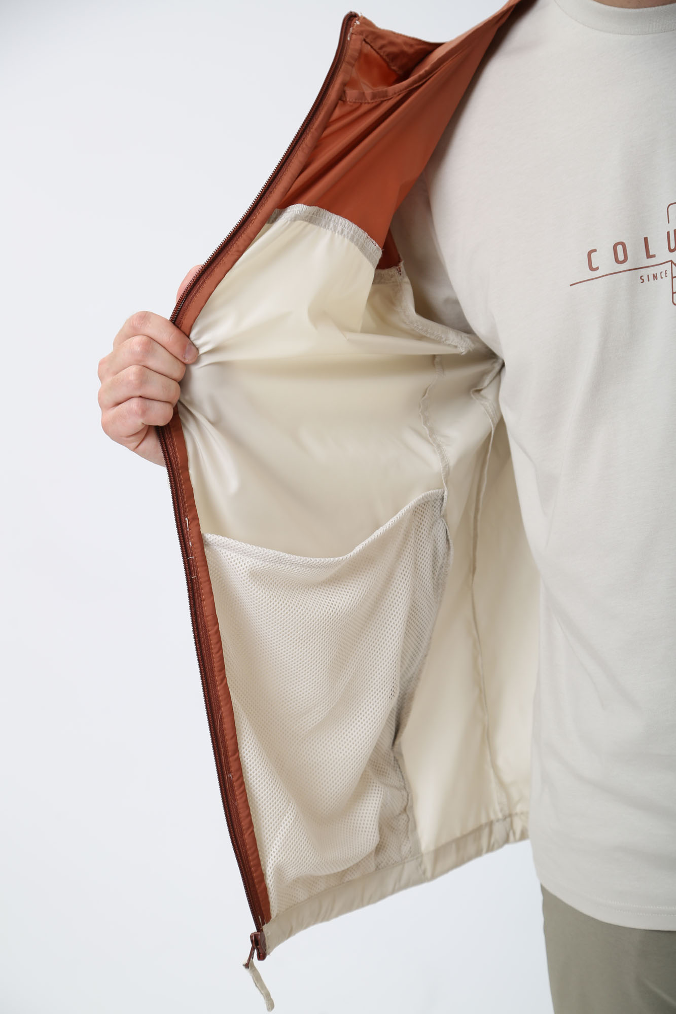 1988711 Ветровка Columbia Бежевый