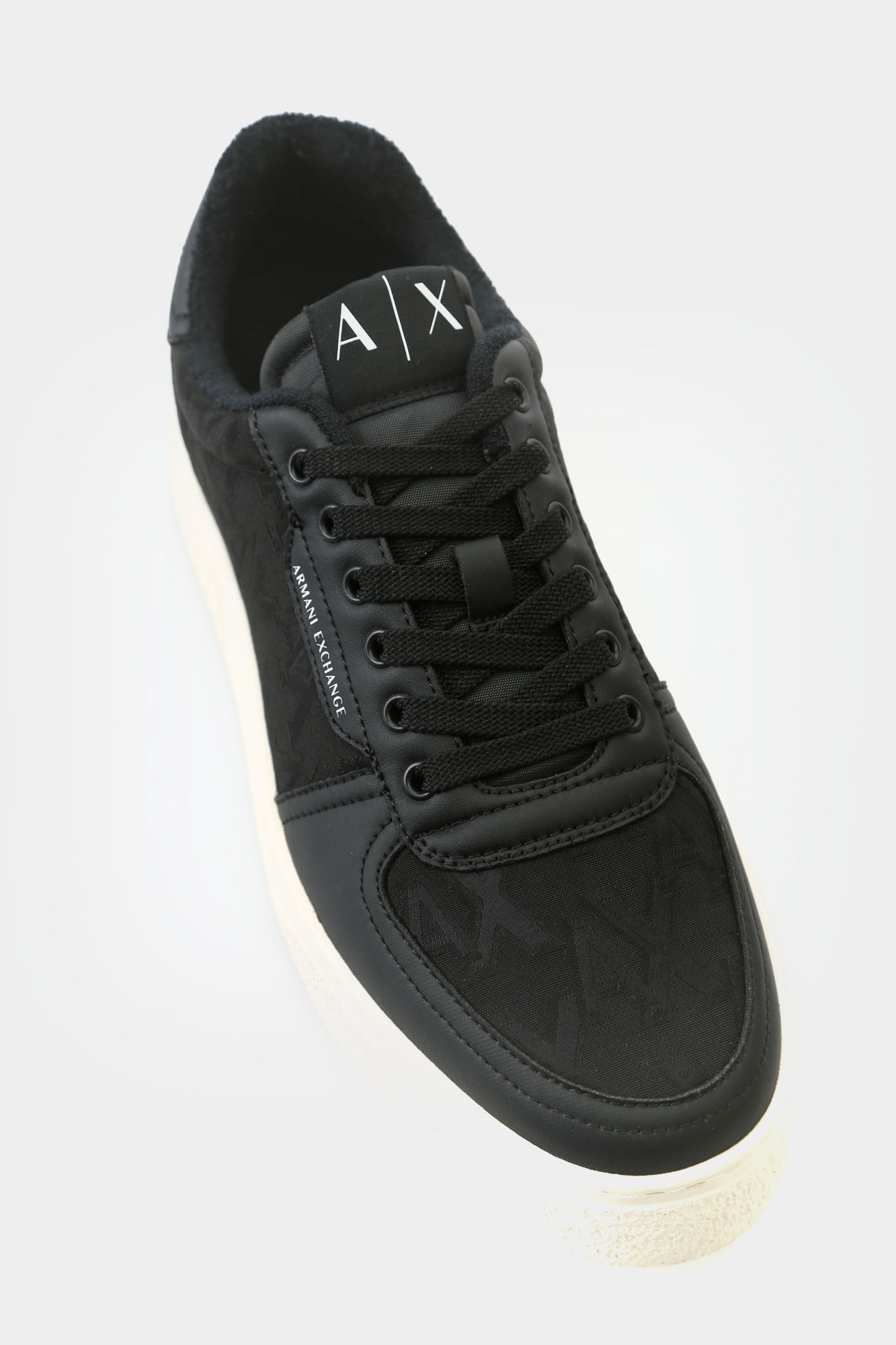 XUX196_XV905_00002 Кроссовки Armani Exchange Черный