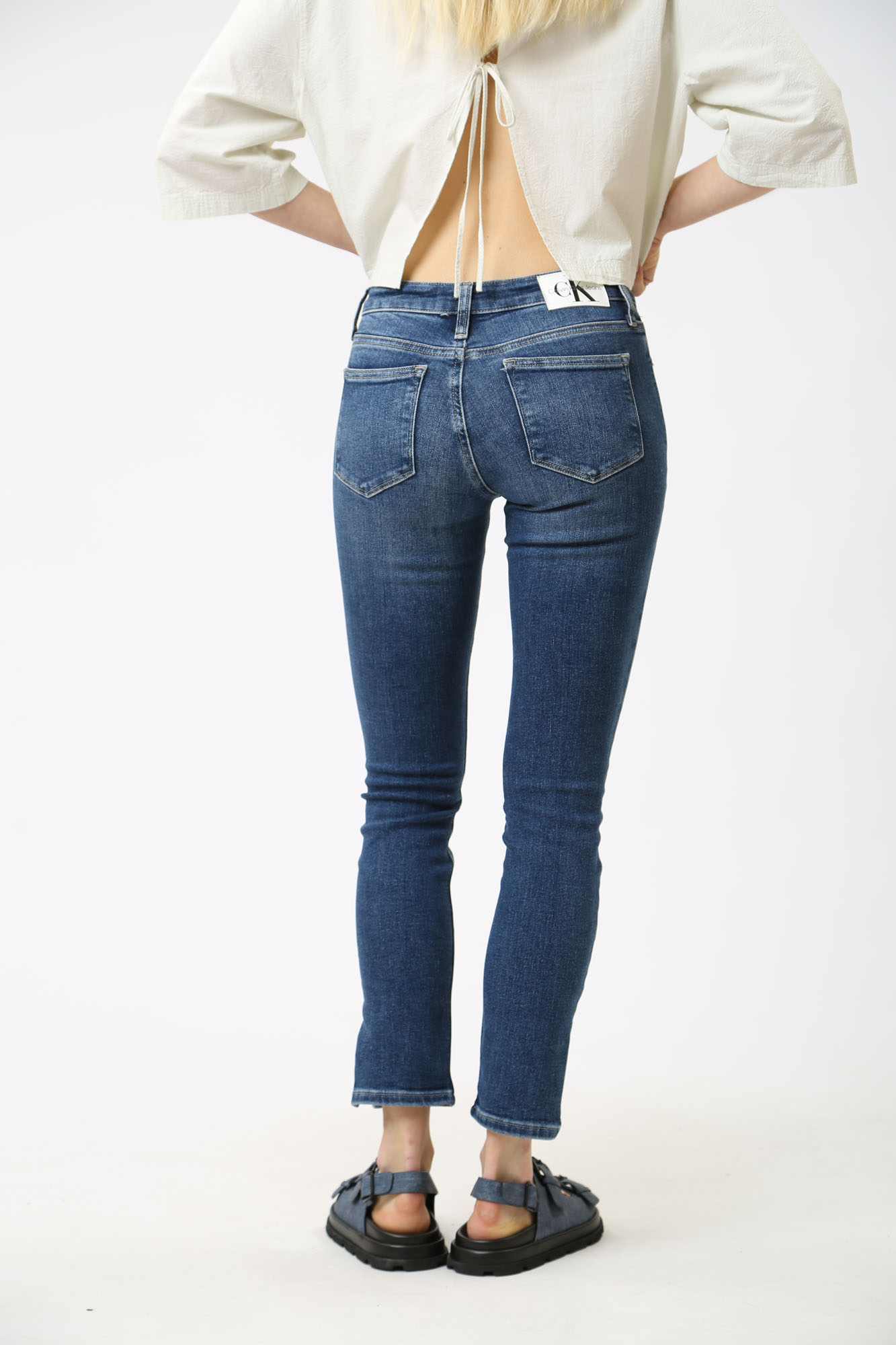 J20J222758 джинсы mid rise skinny  calvin klein jeans 
