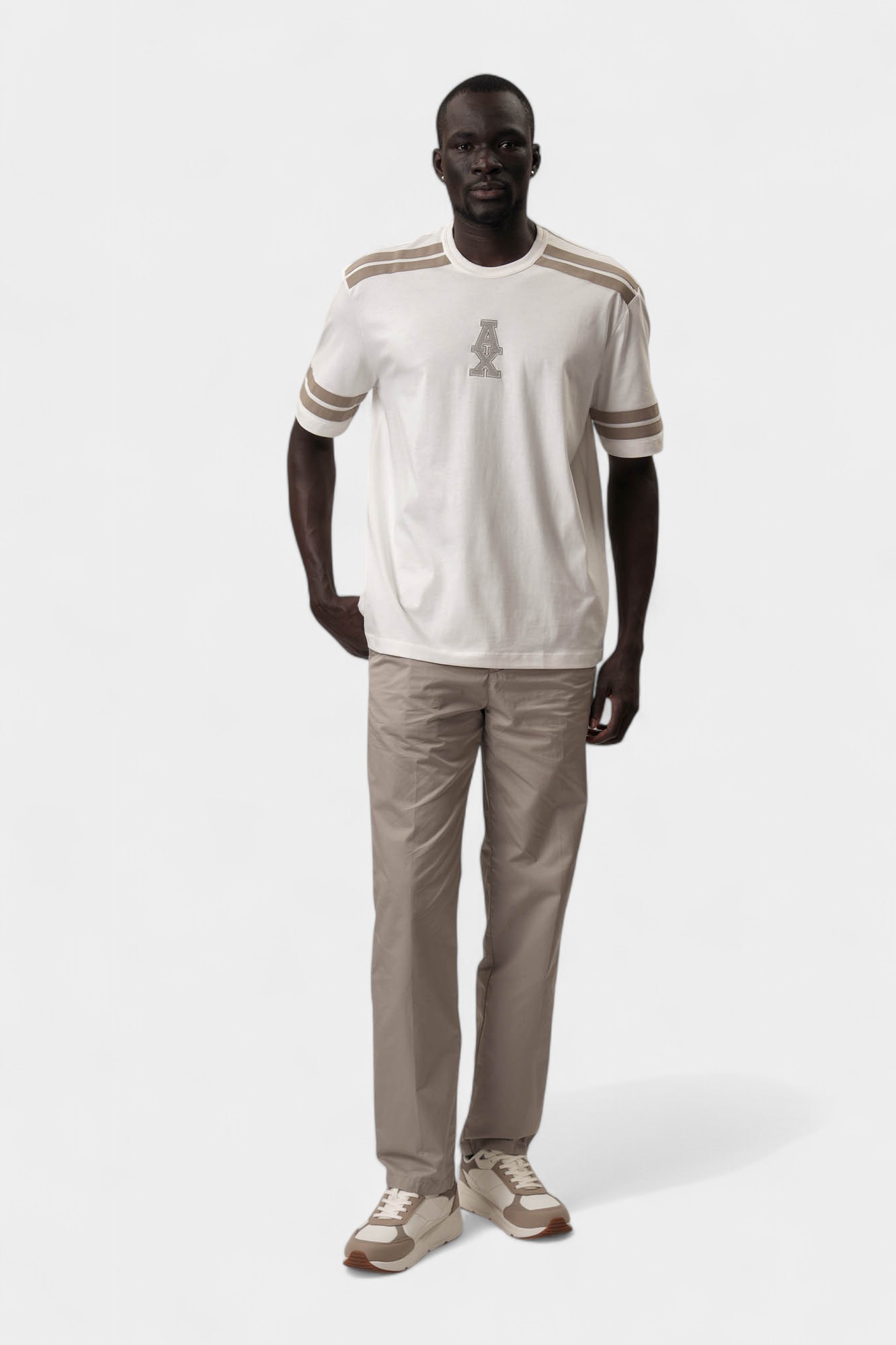 XM000547_AF10362 Футболка Armani Exchange Белый