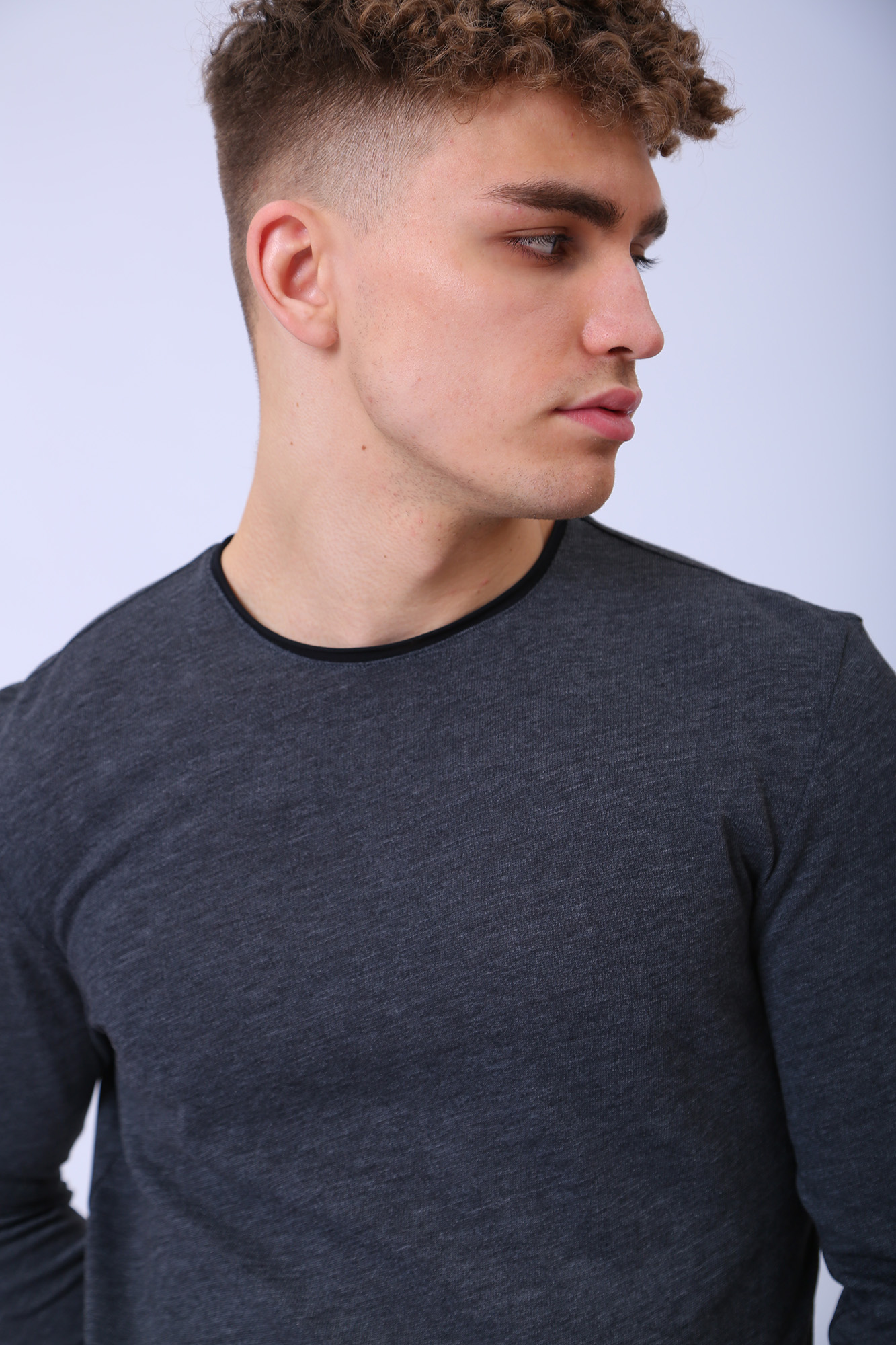 30018728_10008529 Лонгслив Strellson Черный