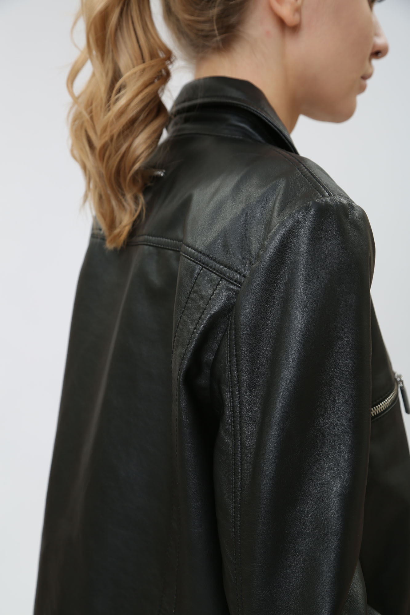 3DYB50_YLP1Z куртка кожаная armani exchange 