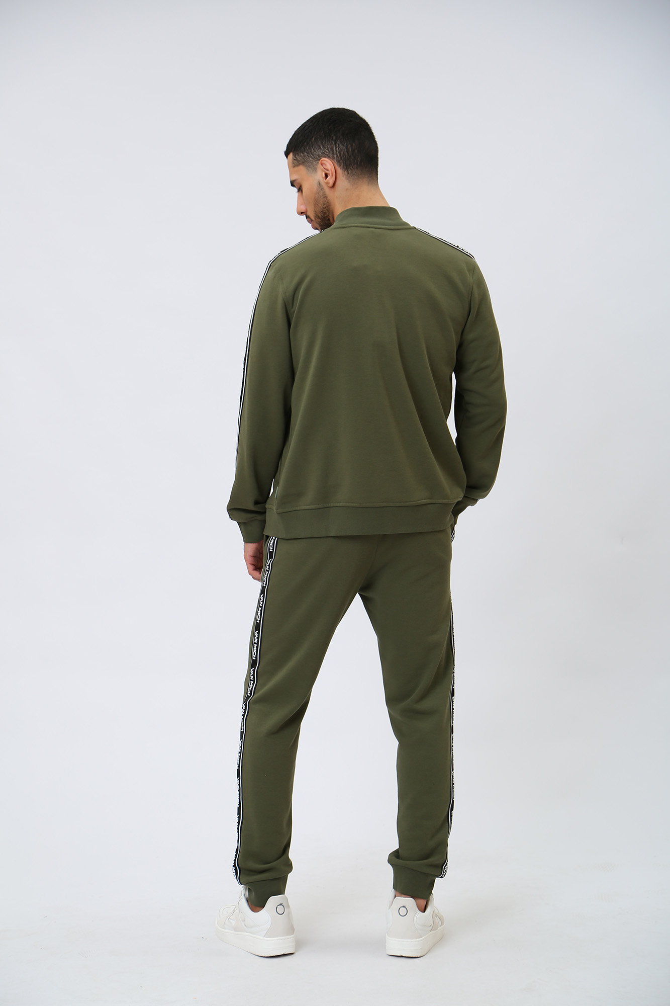 VM-231-20-018 Толстовка на молнии Van Mich Хаки