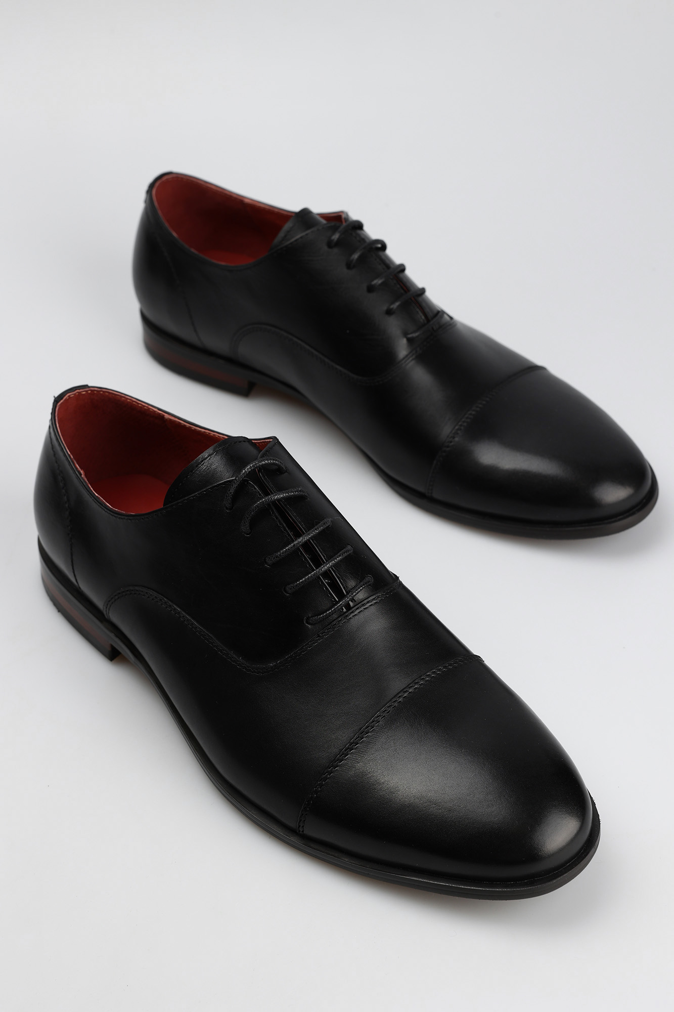 MC13729-ML/10 нат.кожа Полуботинки муж кожа чер. Туфли Marc Cony Черный