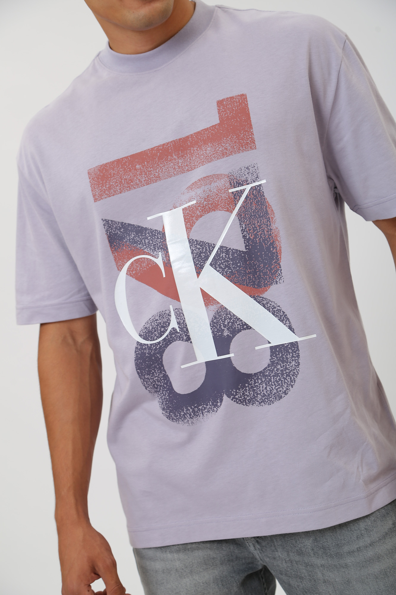 J30J324207 Футболка Calvin Klein Jeans  Calvin Klein Jeans Фиолетовый