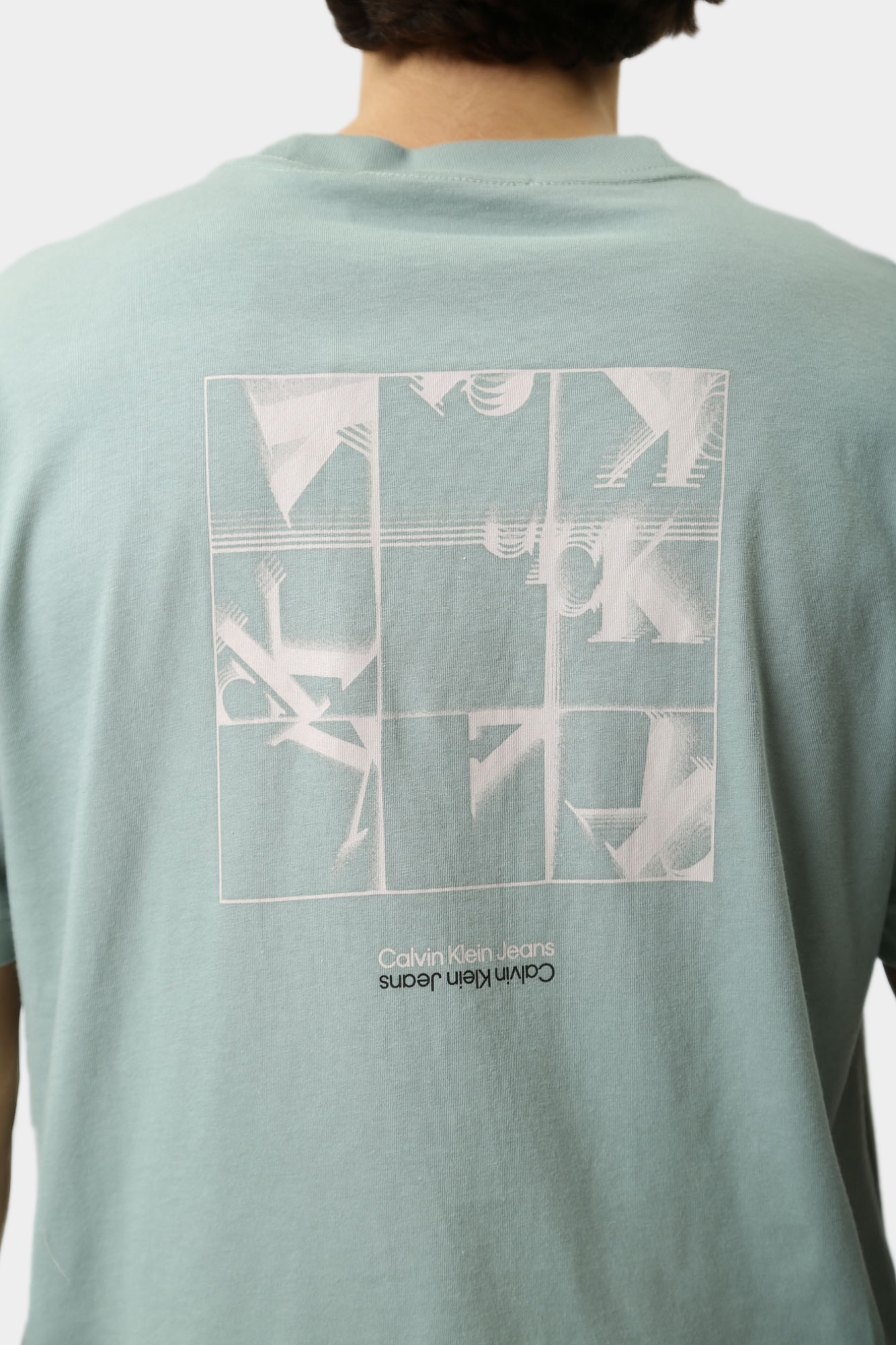 J30J325688 Футболка Calvin Klein Jeans Зеленый