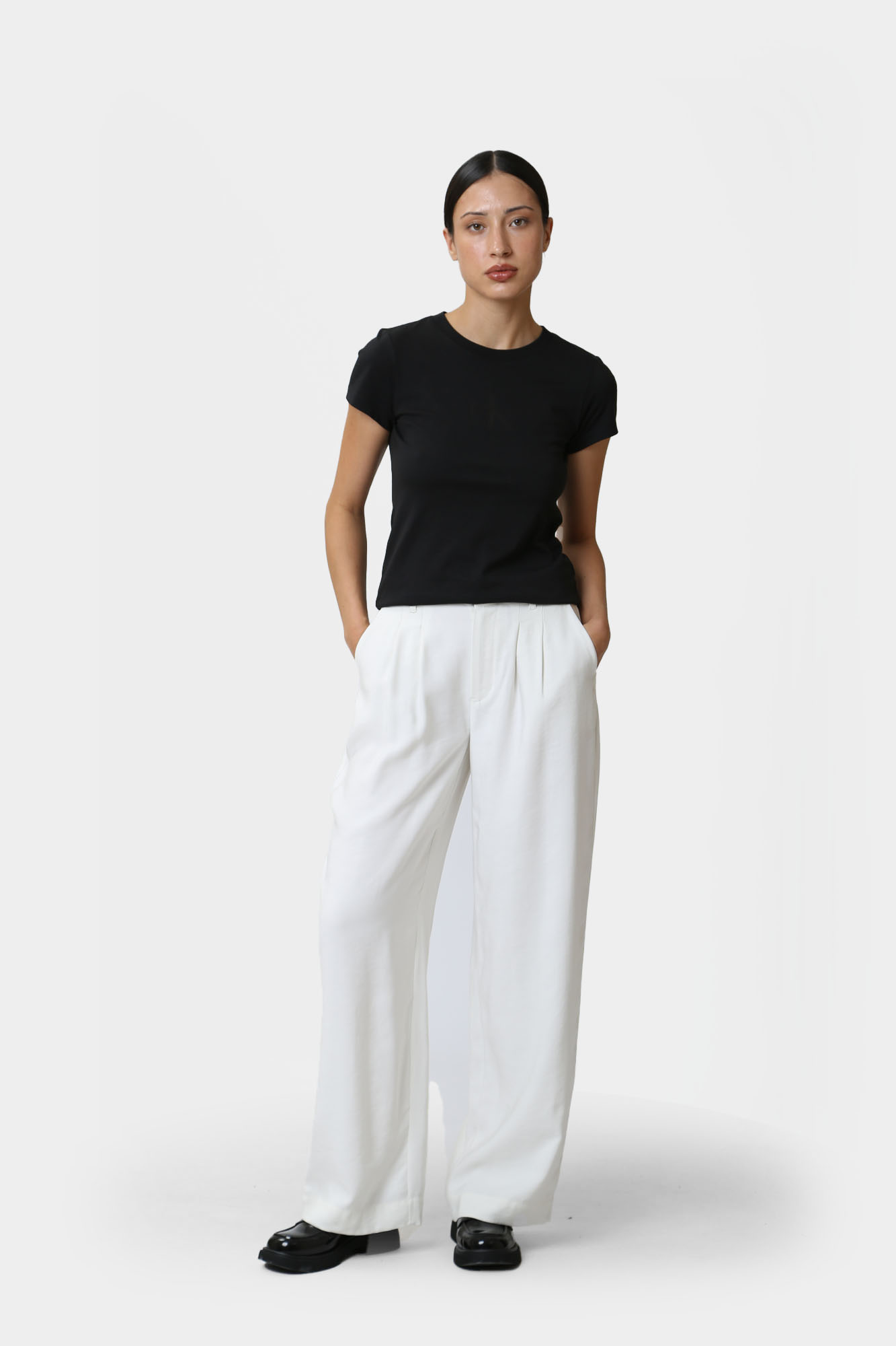 J20J223909 футболка calvin klein jeans 