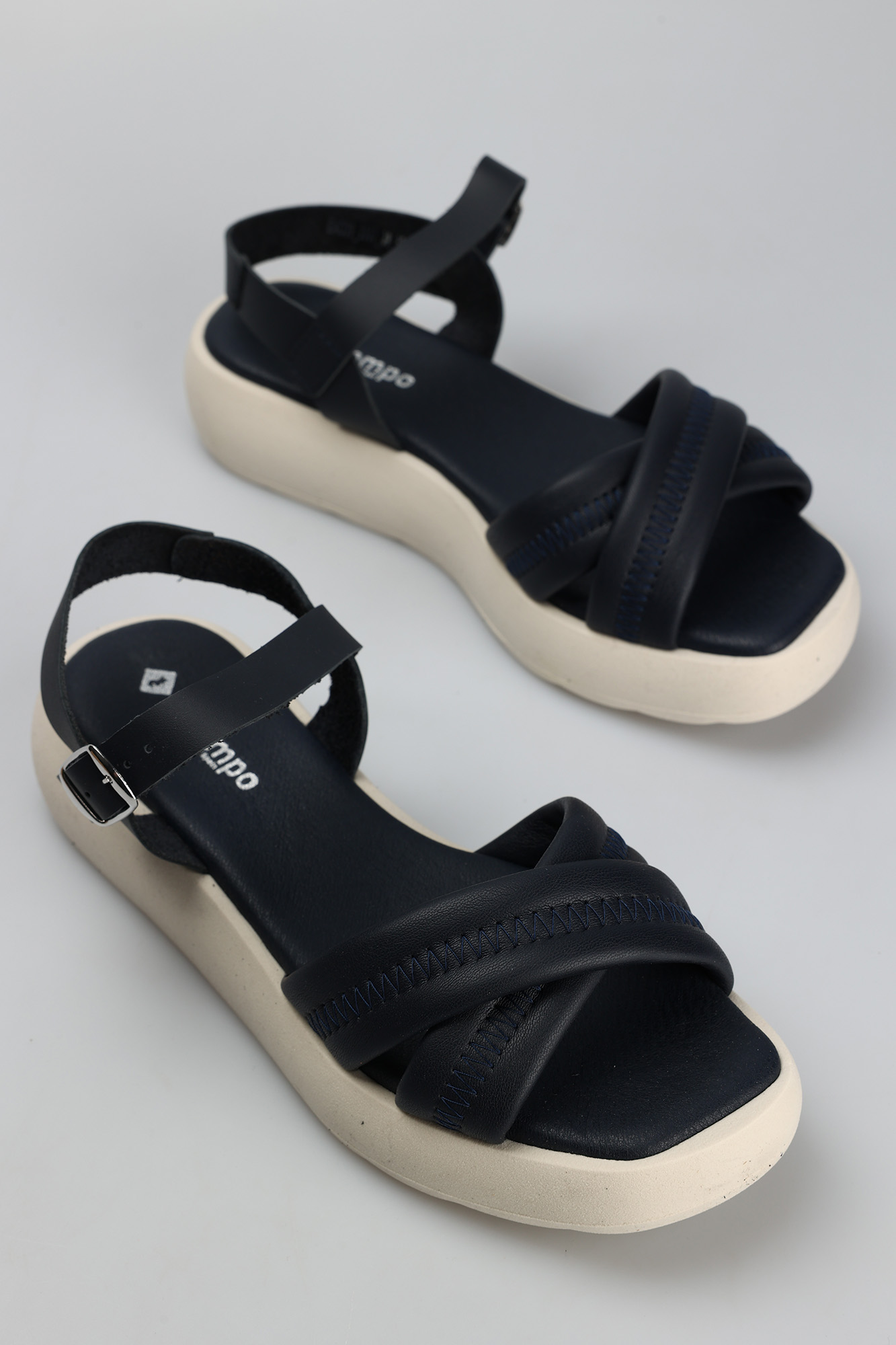 EAD29_2557 Сандалии El Tempo Синий