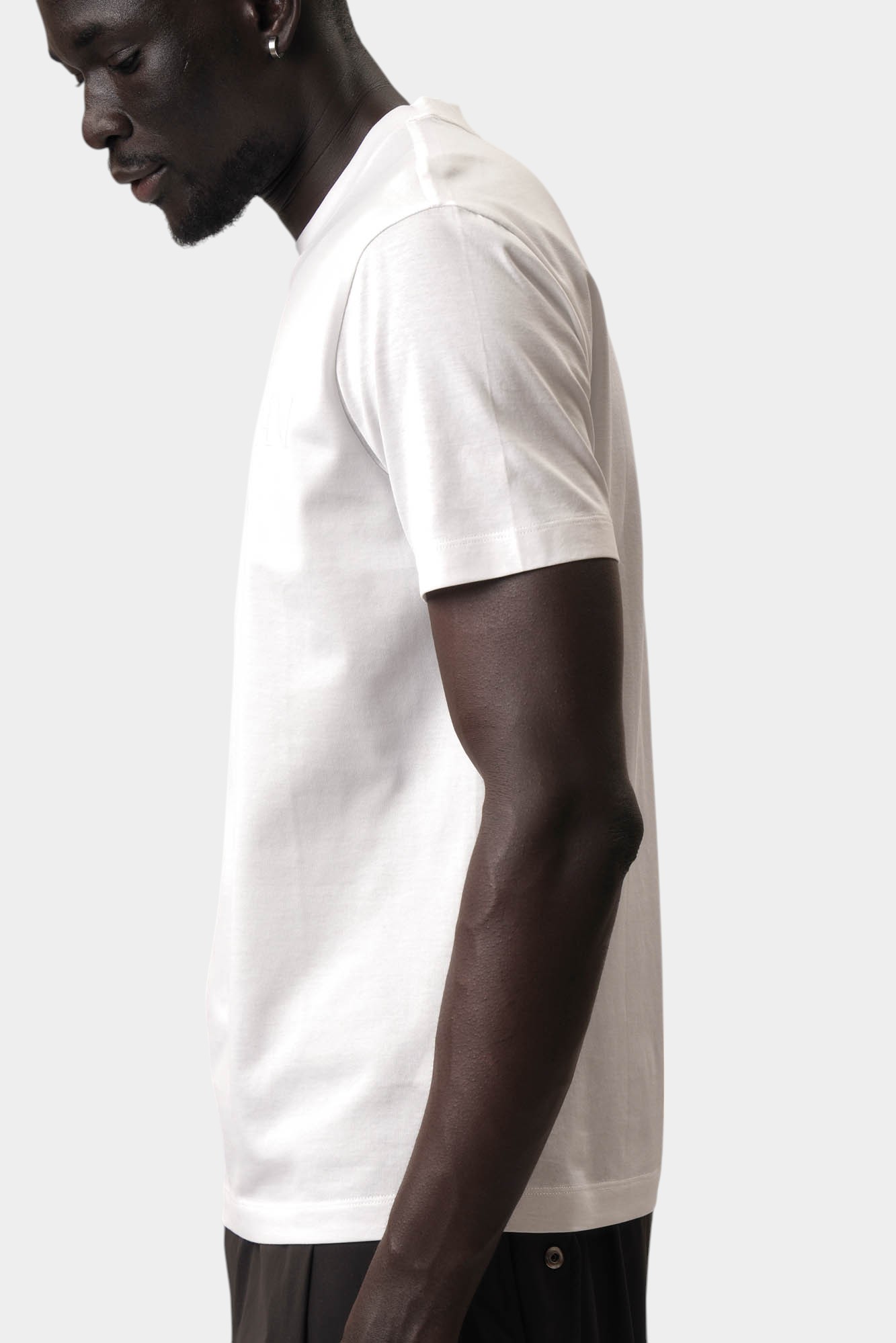 8N1TD2_1JGYZ Футболка Emporio Armani Белый