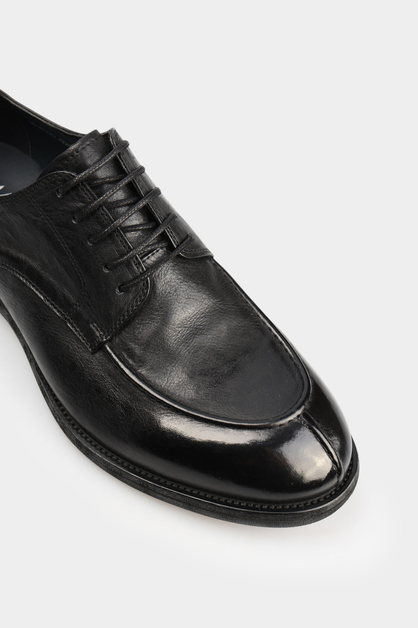 MCM009_02K Туфли Marc Cony Черный