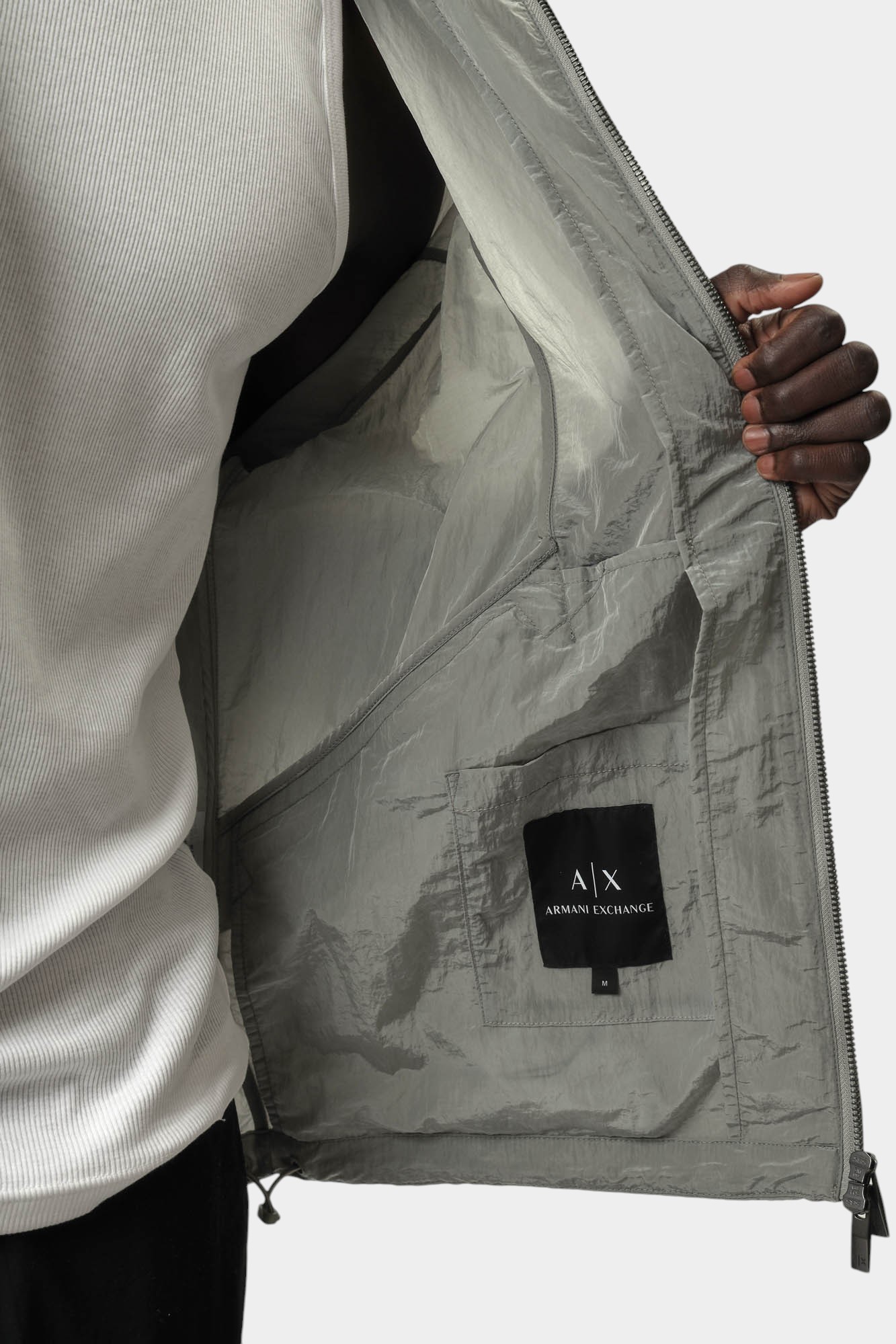 XM000397_AF13174 Куртка Armani Exchange Серый