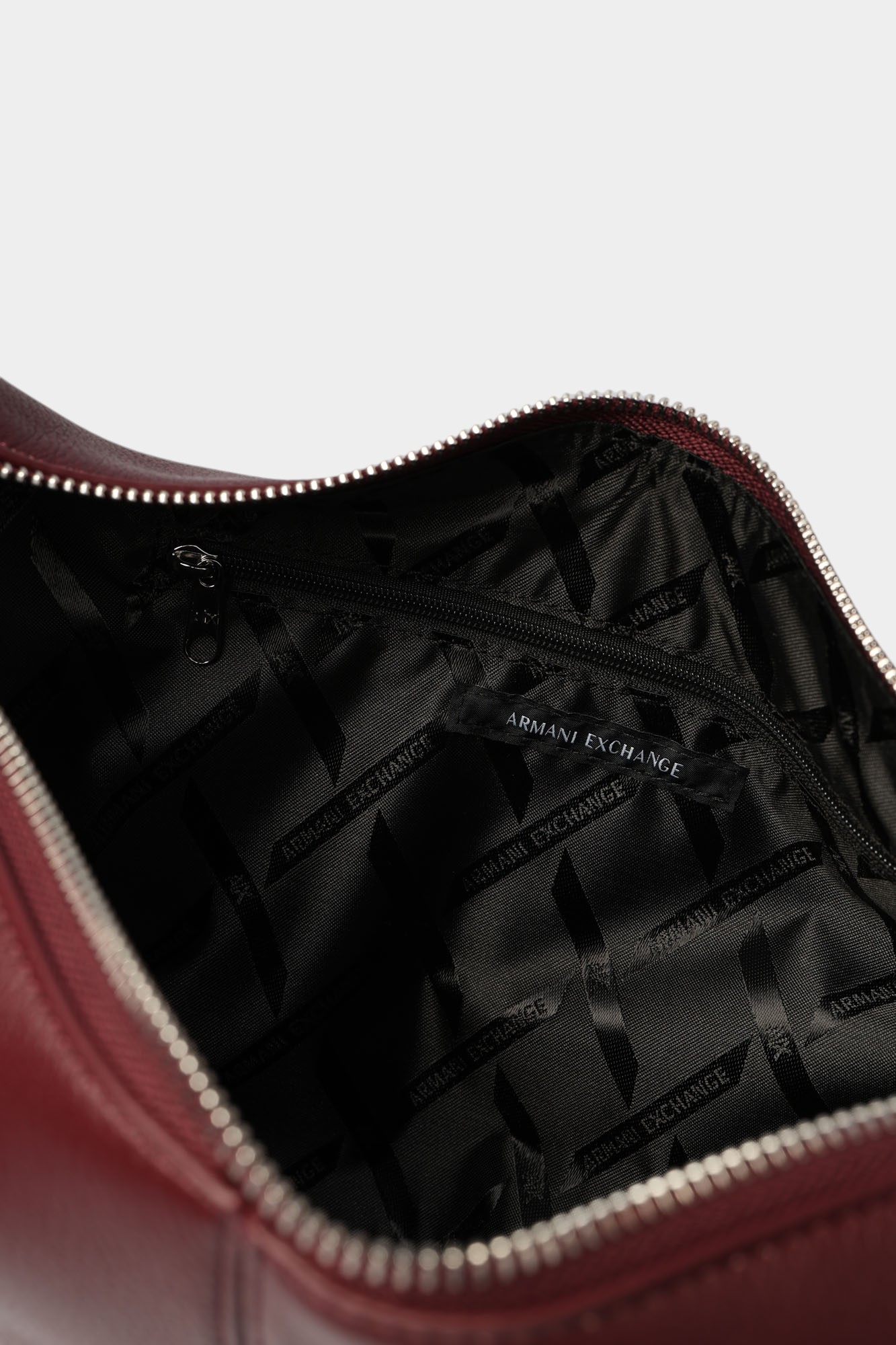 XW001574_AF15632 Сумка Armani Exchange Бордовый