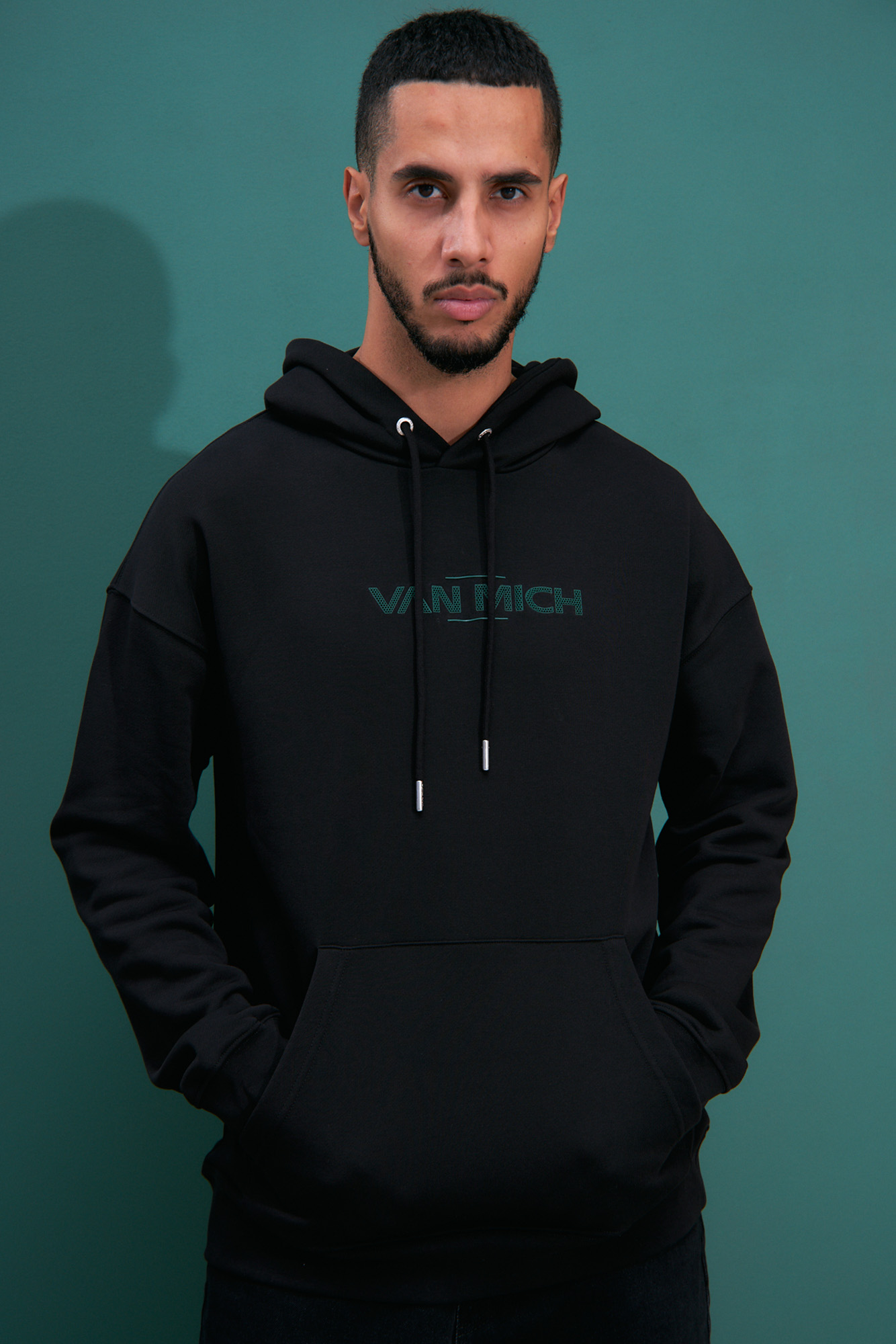 VM-232-20-335 Худи Van Mich Черный