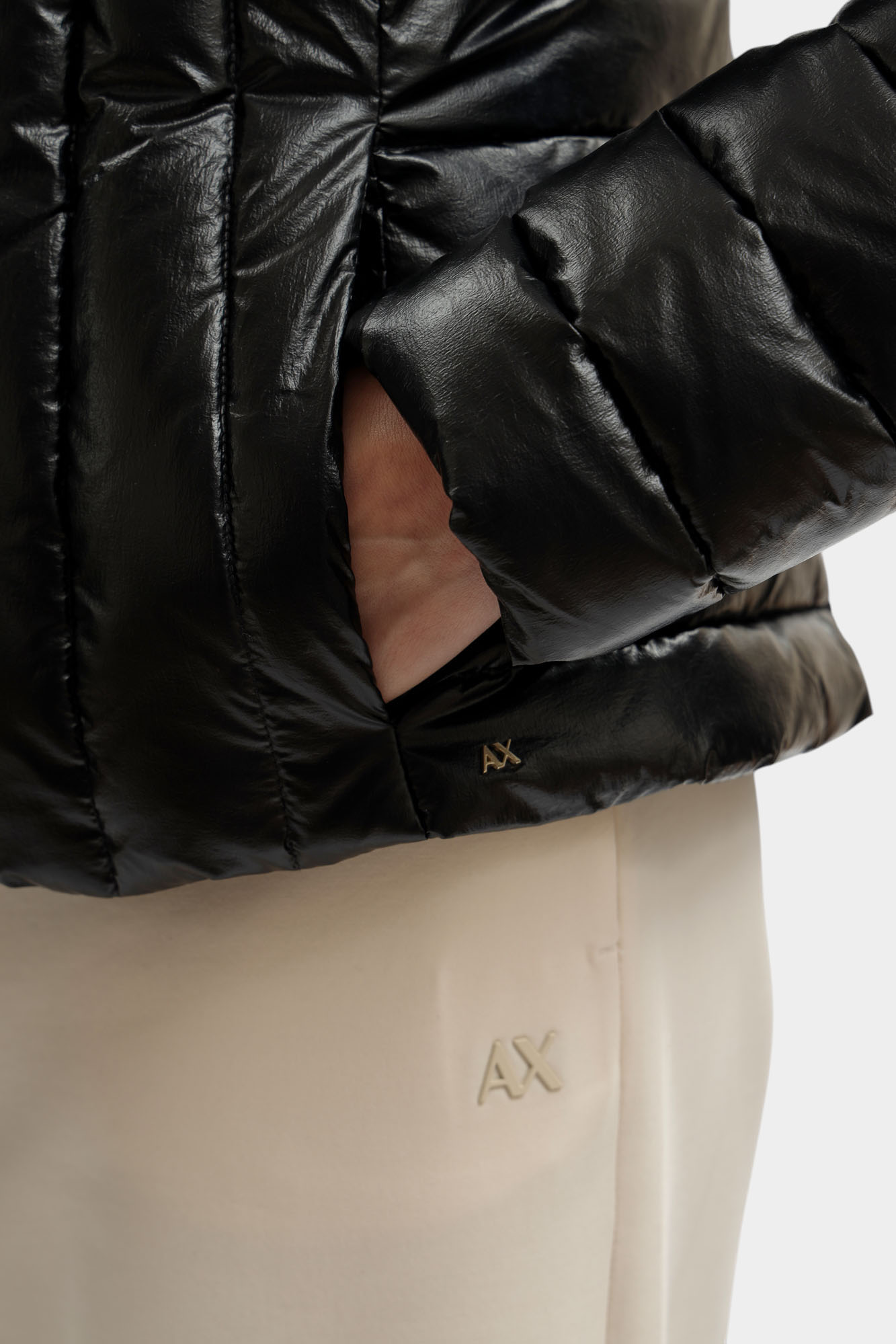 XW001808_AF18998 куртка утепленная armani exchange 