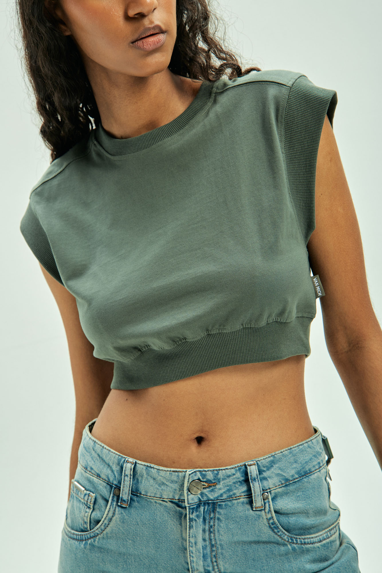 VW-FAT-22-055 кроп-топ van mich 