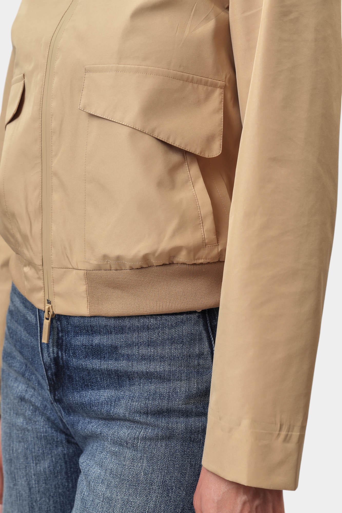 XW000418_AF12806 бомбер armani exchange 