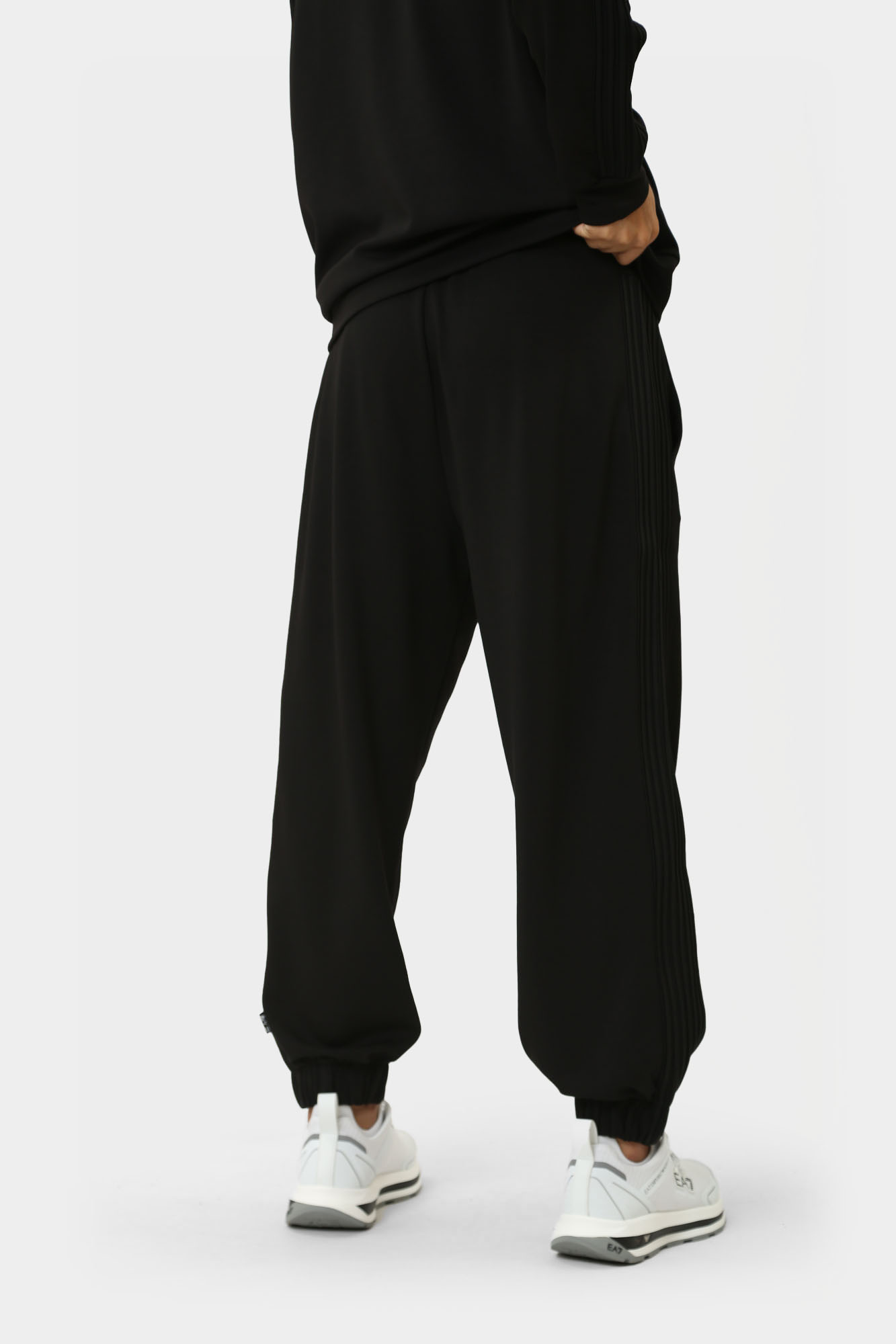 6DUP02_PJZKZ_1200 Брюки спортивные EA7 Черный