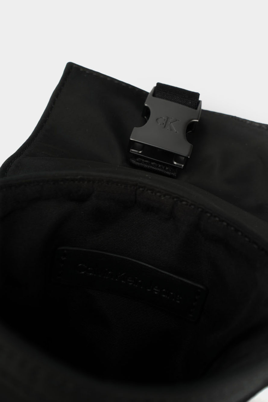 K50K513147 Сумка Calvin Klein Jeans Черный