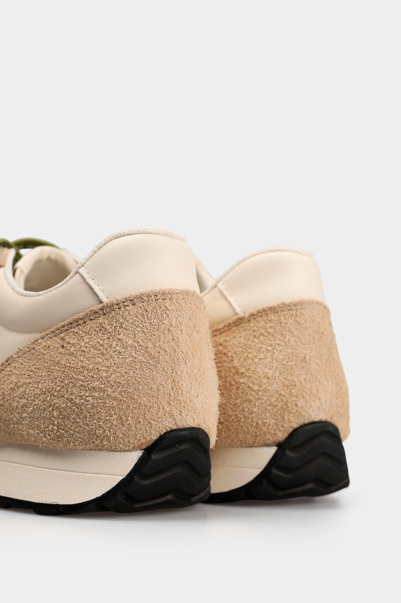 S8-1610 Кроссовки Graciana Бежевый