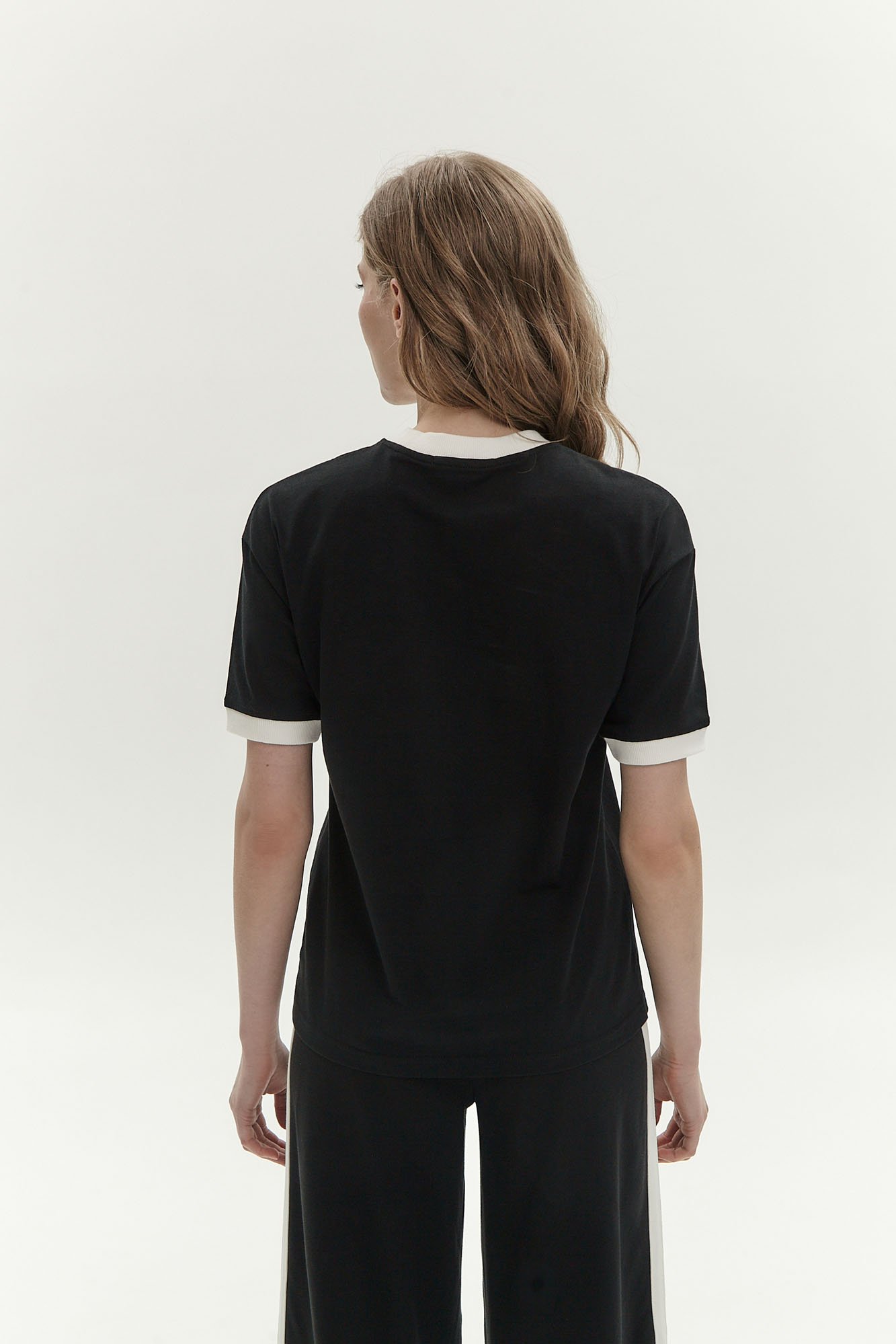 W-242-THT-22-0024 футболка the hills 