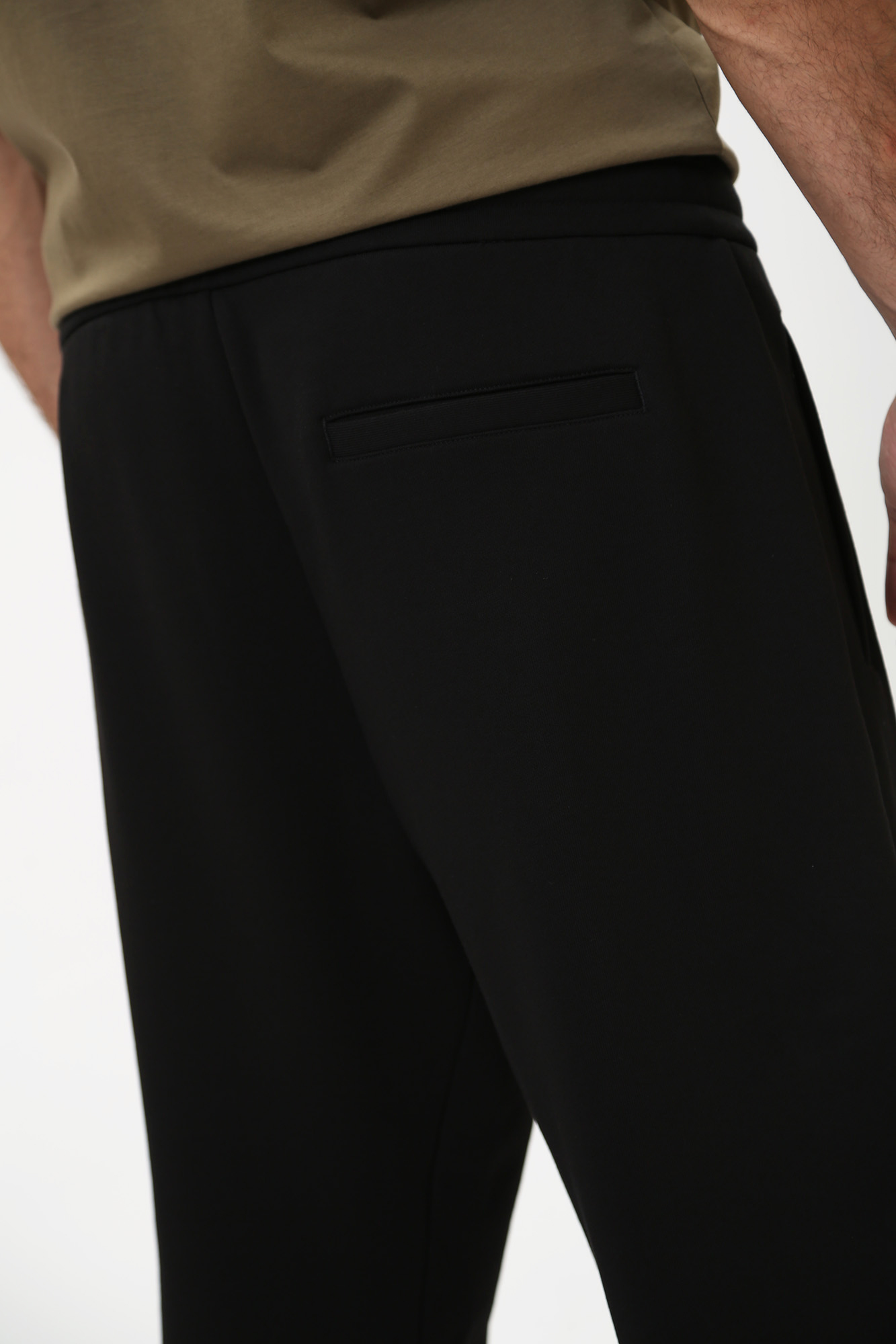 6RZPLA_ZJ4XZ Брюки спортивные Armani Exchange Черный