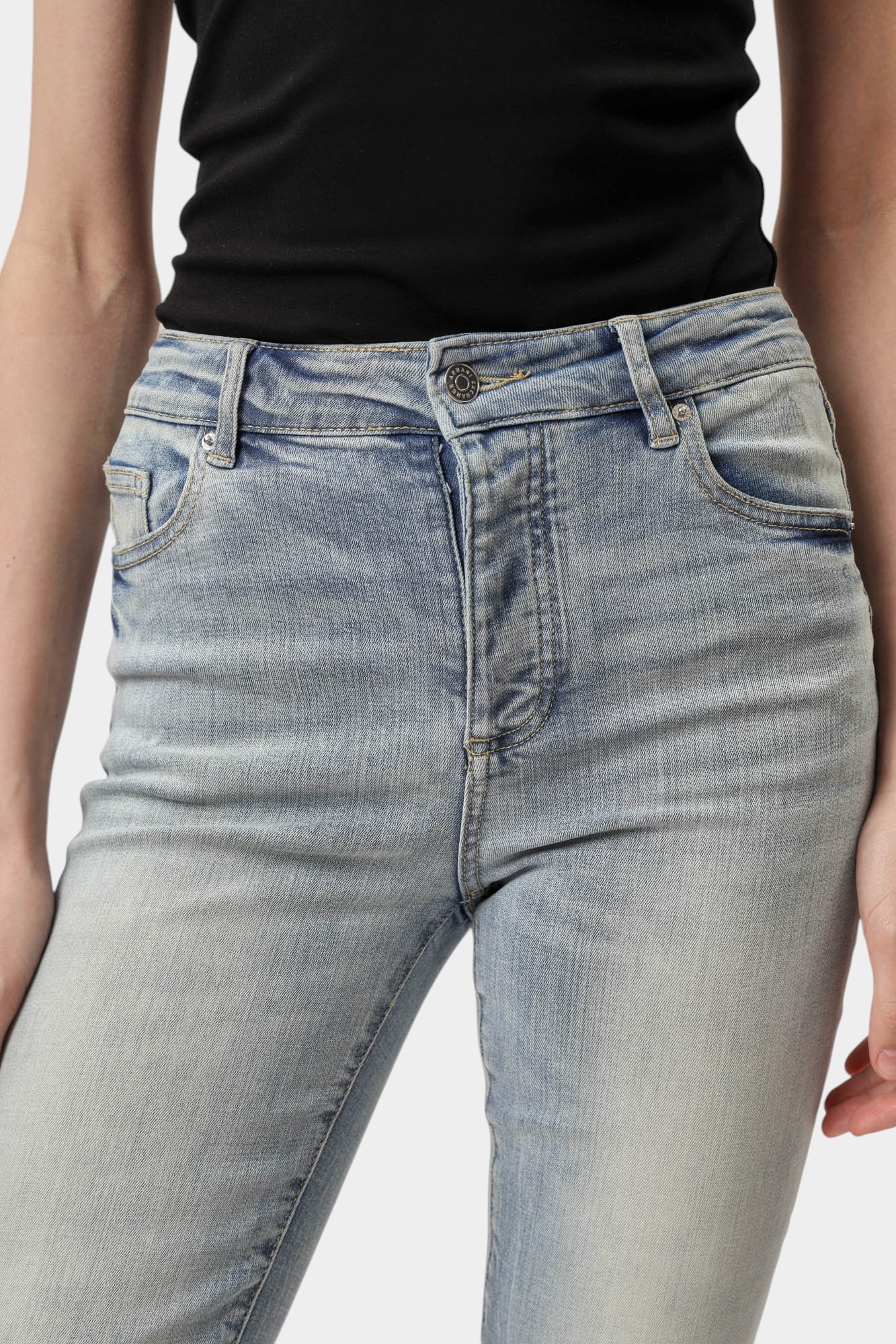 XW000072_AF12853 брюки джинсовые armani exchange 