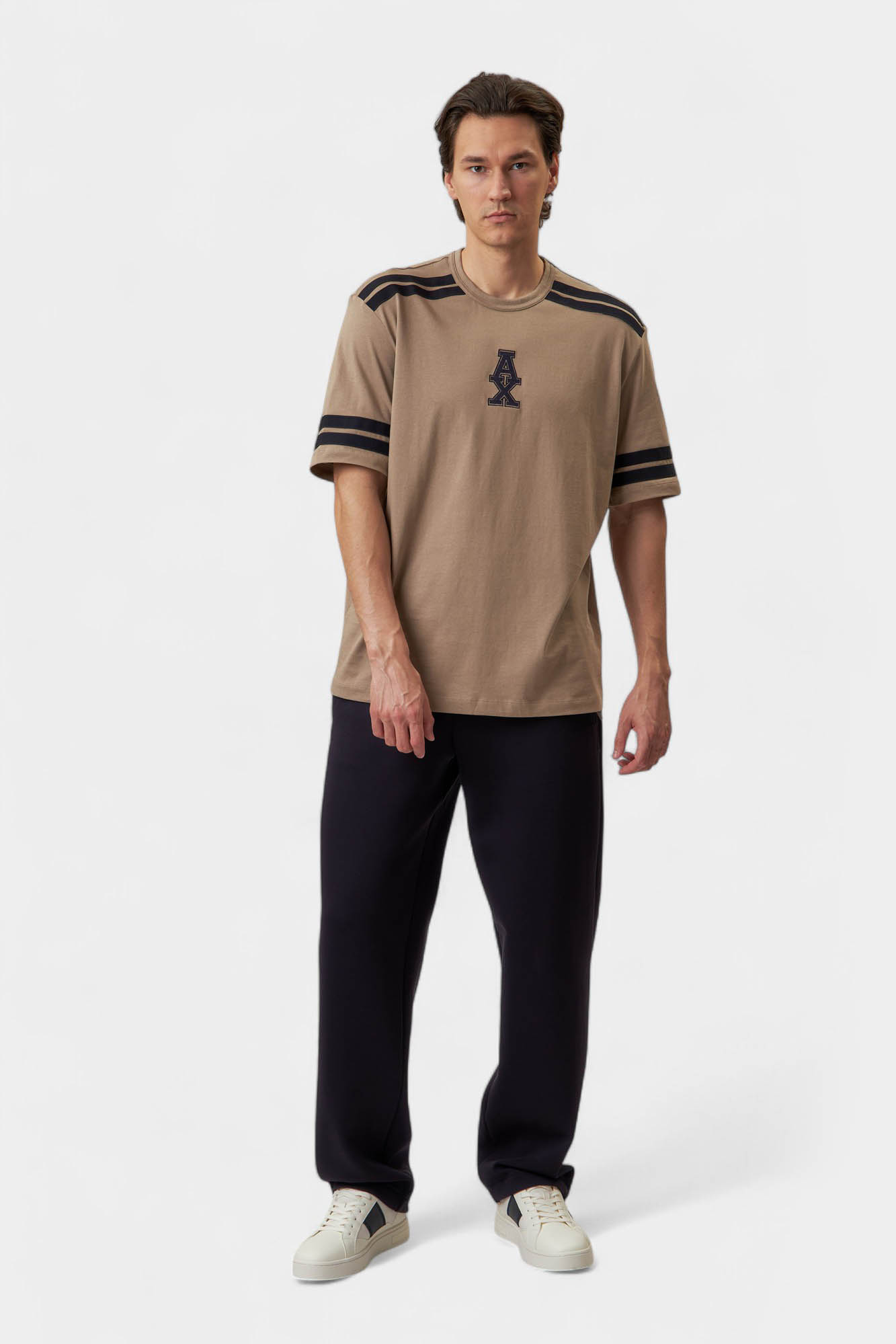 XM000547_AF10362 Футболка Armani Exchange Коричневый