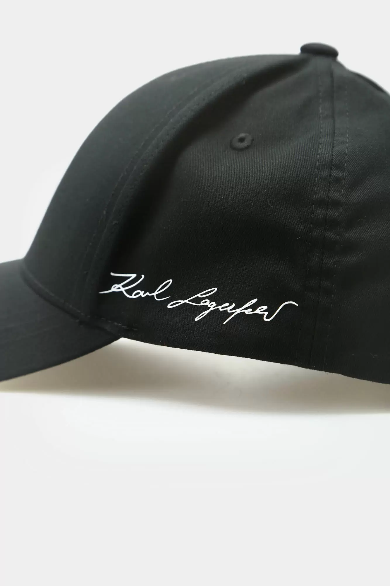 544123_805607 Кепка Karl Lagerfeld Черный