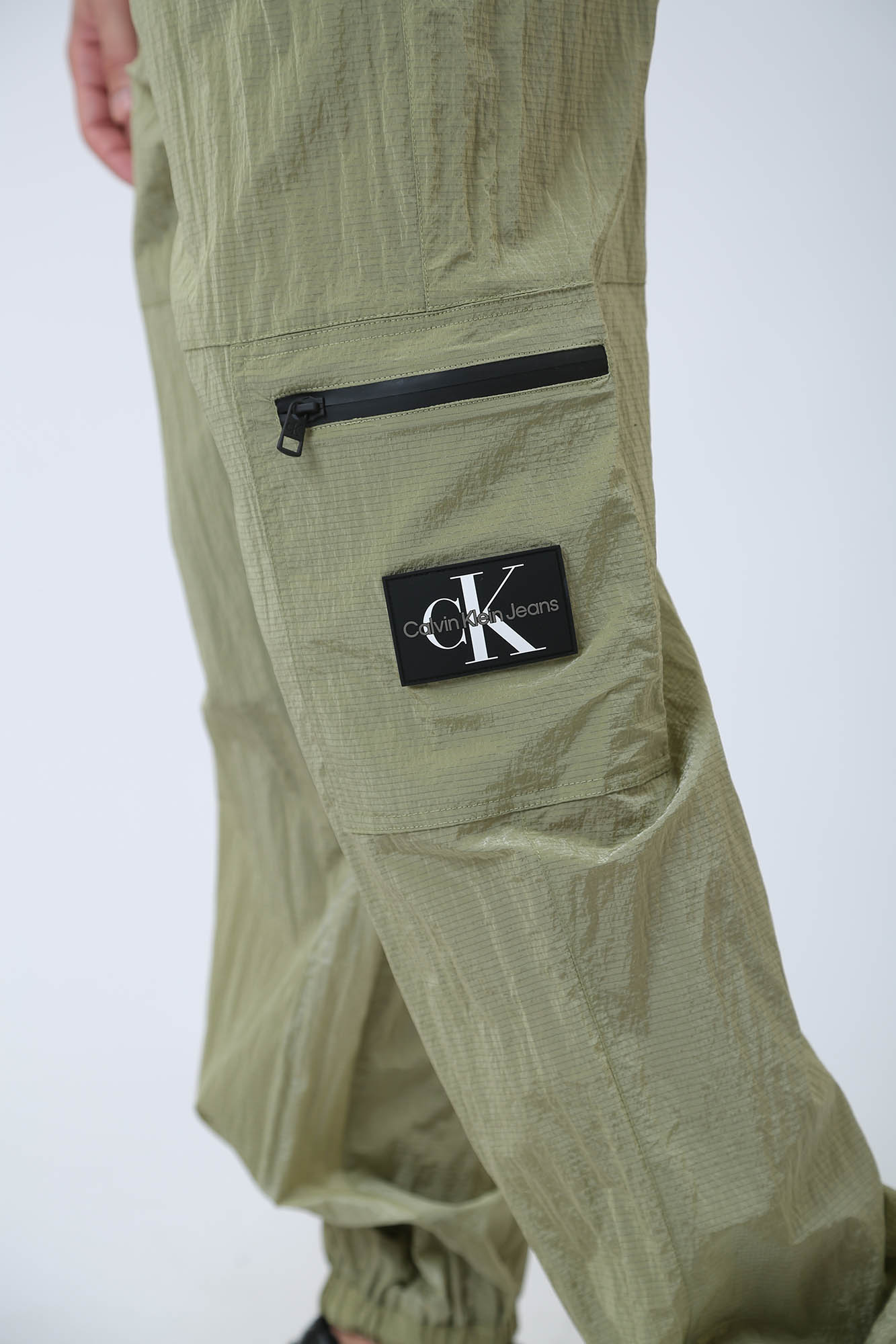 J30J324695 Брюки Calvin Klein Jeans Зеленый