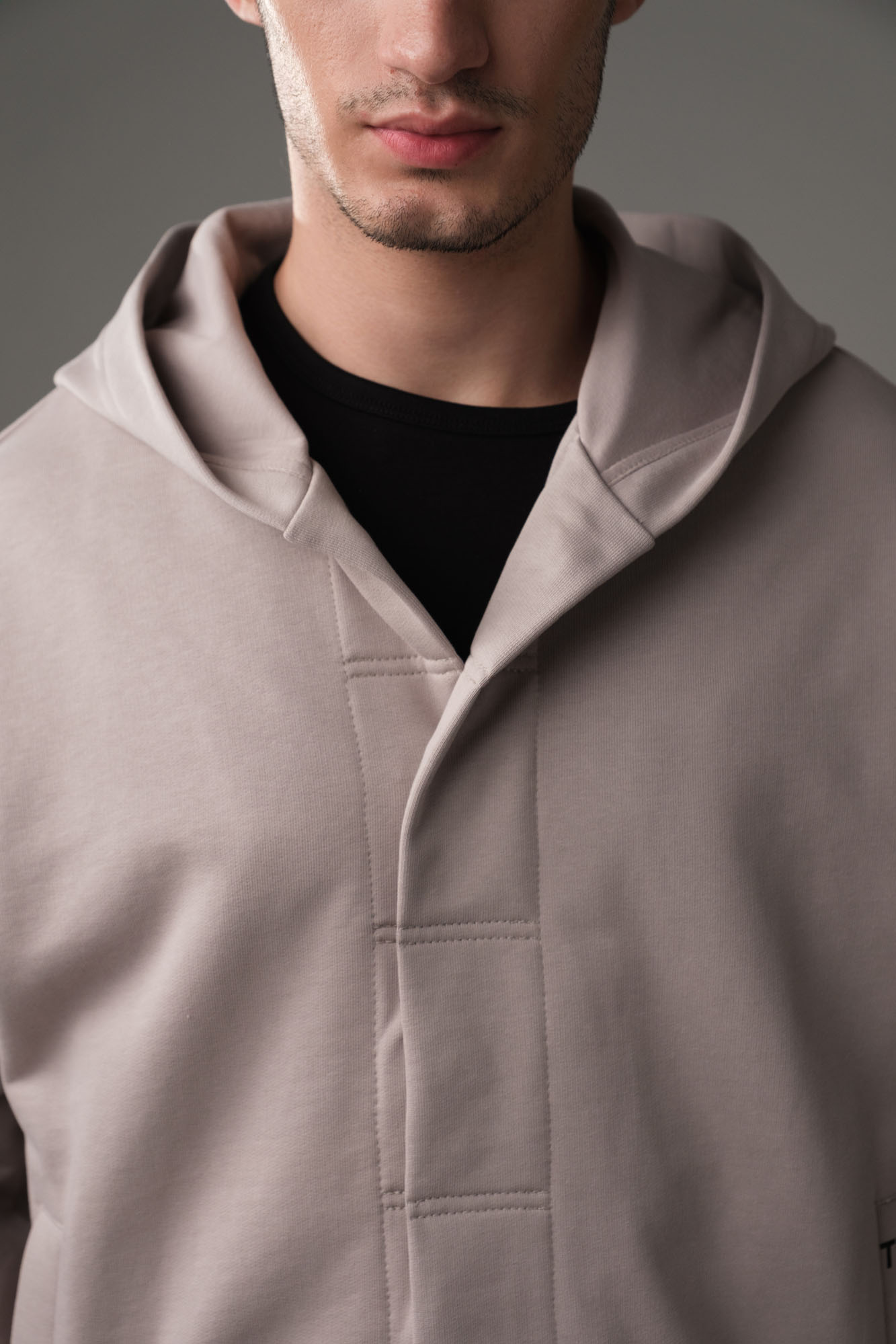 M-251-P-20-0068 Тректоп The Hills Бежевый