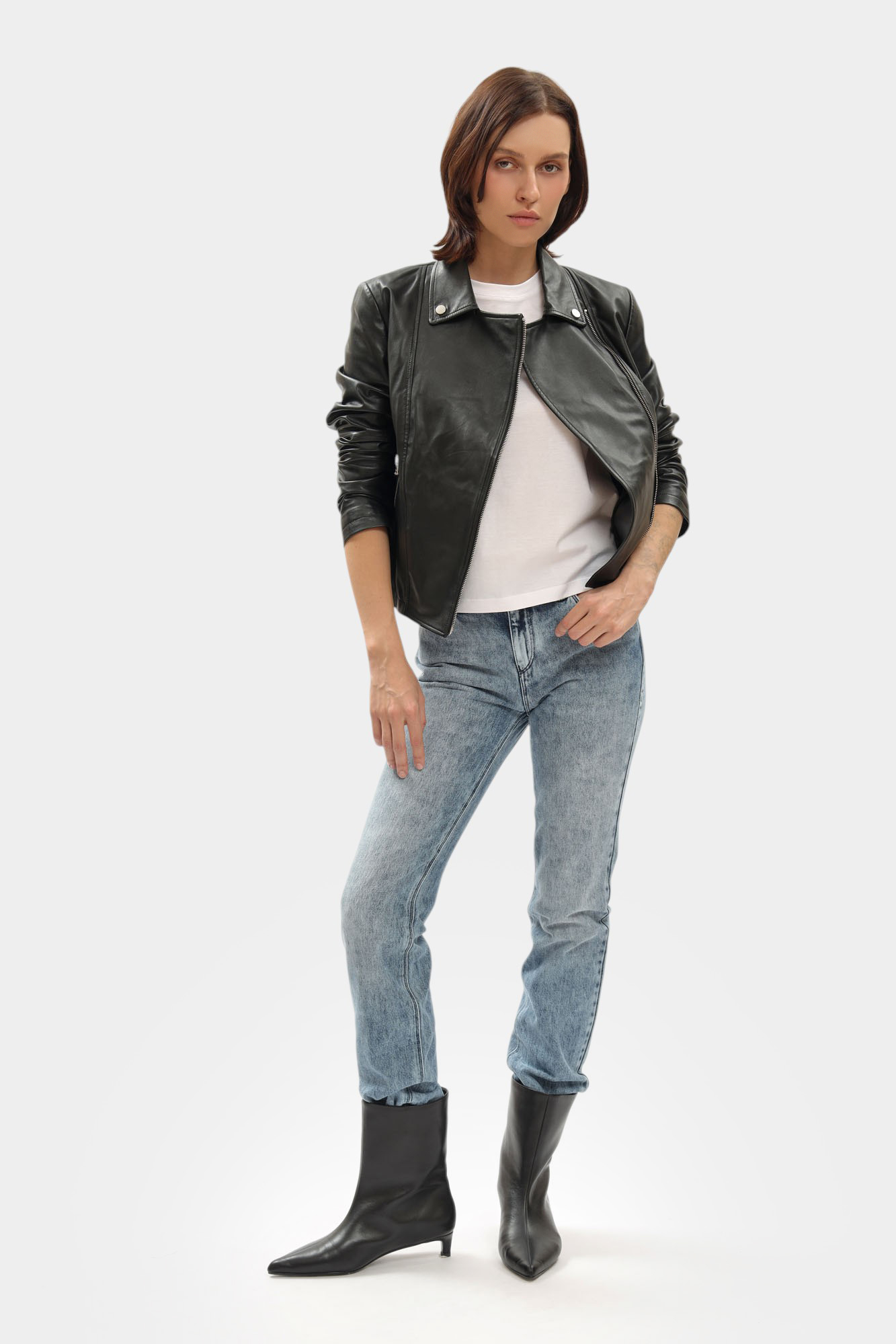 EW000962_AF12437 джинсы emporio armani 