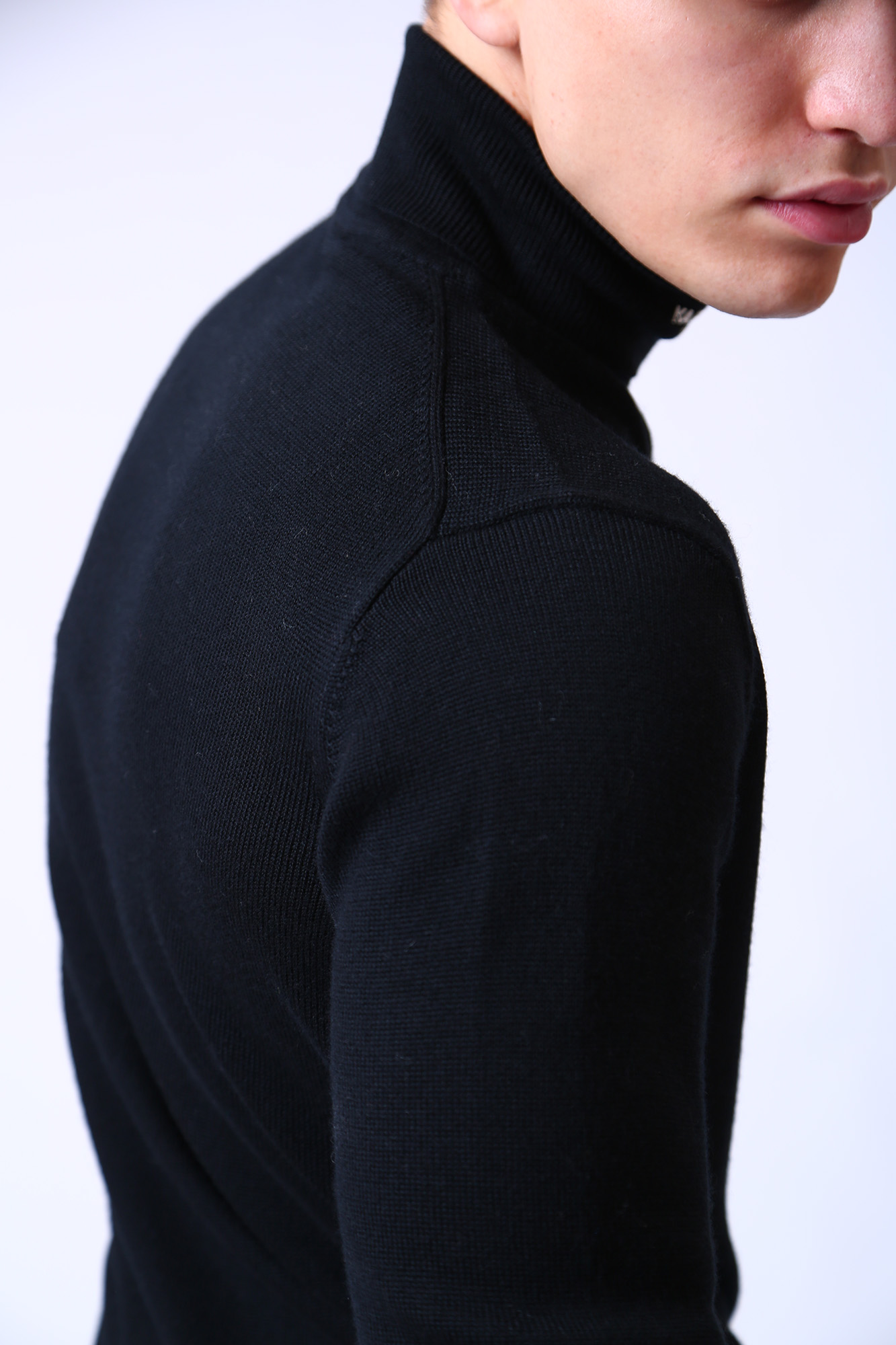 524399_655019 Водолазка Karl Lagerfeld Черный