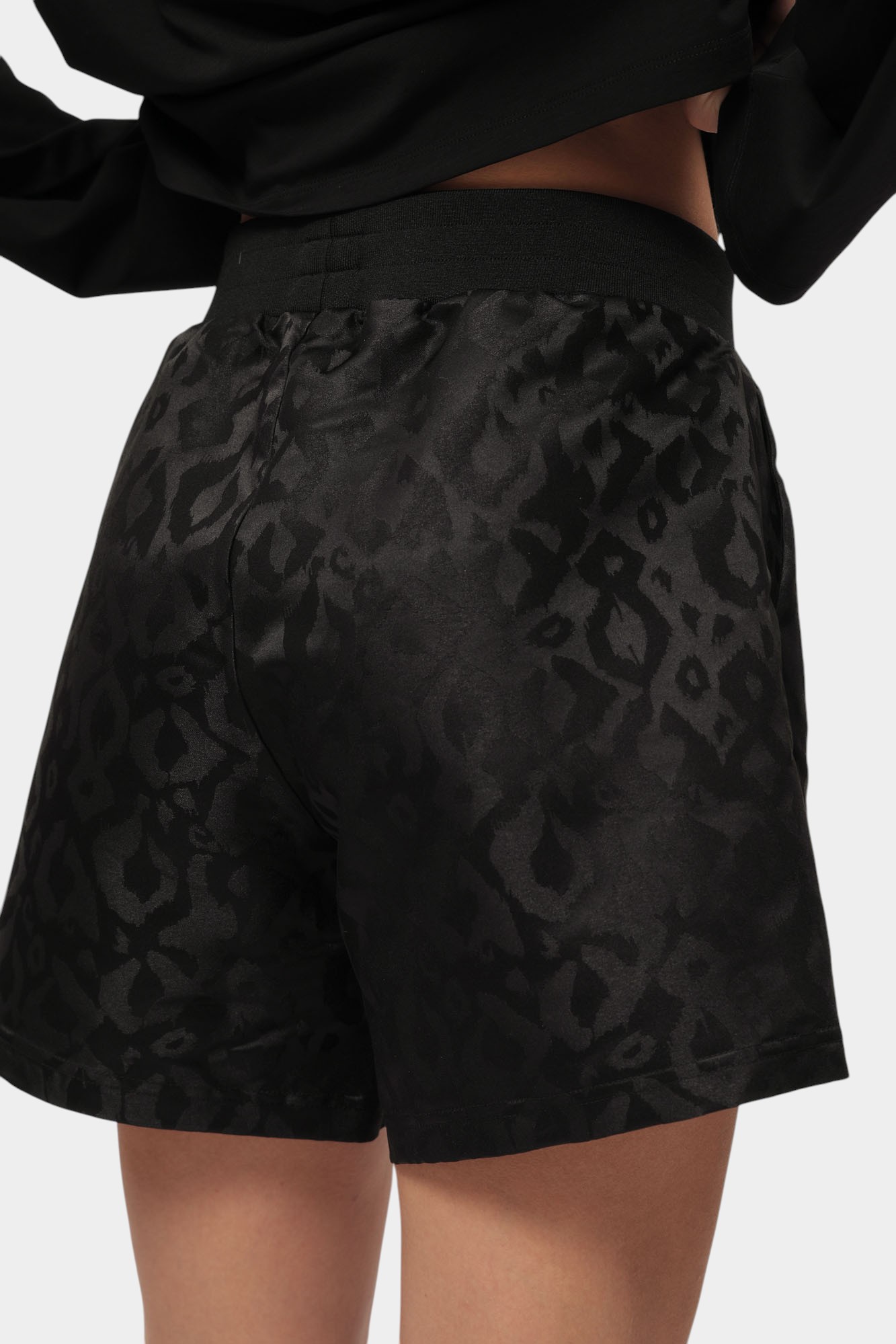 7W000484_AF15382 шорты ea7