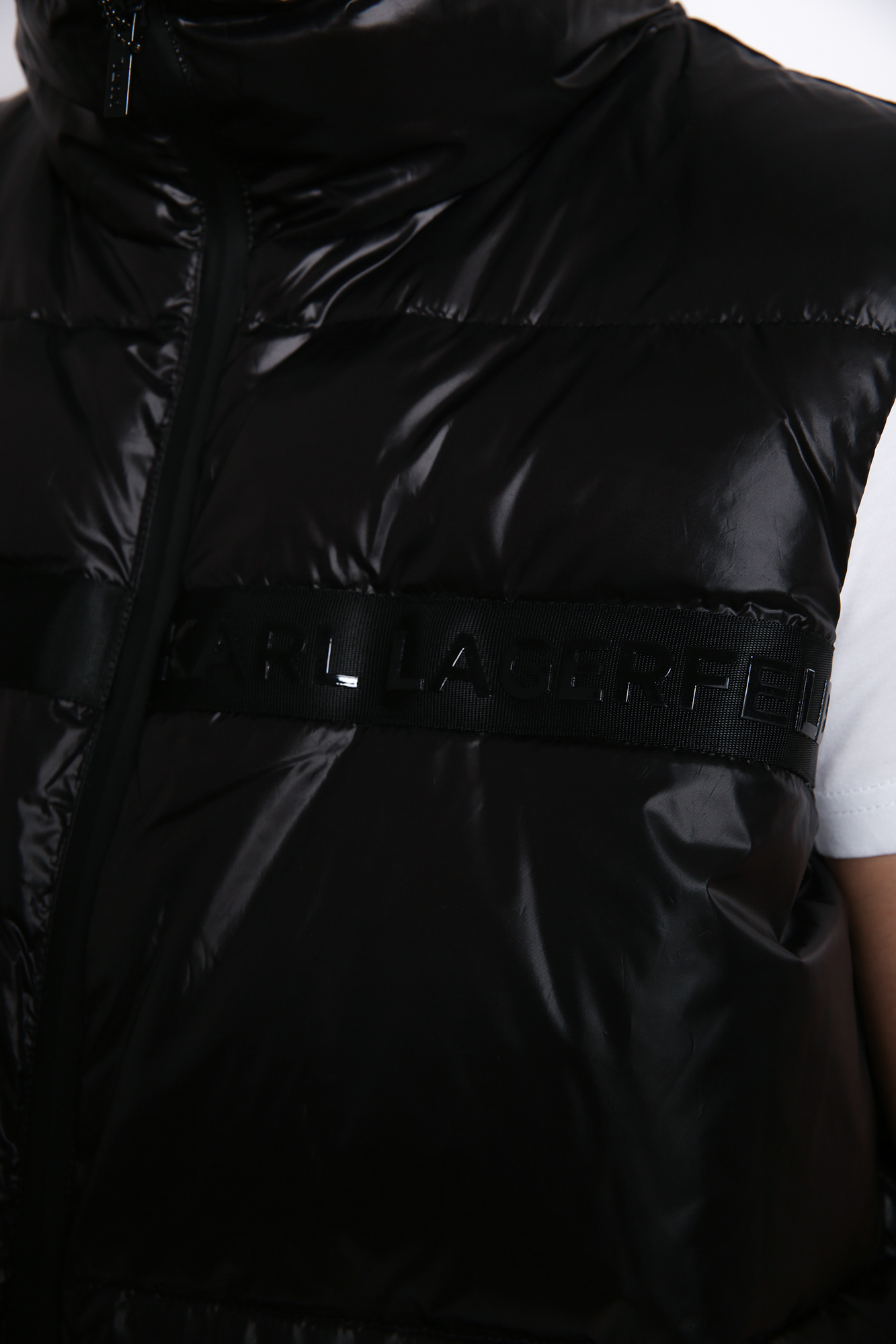 512503_505010 Жилет утепленный Karl Lagerfeld Черный