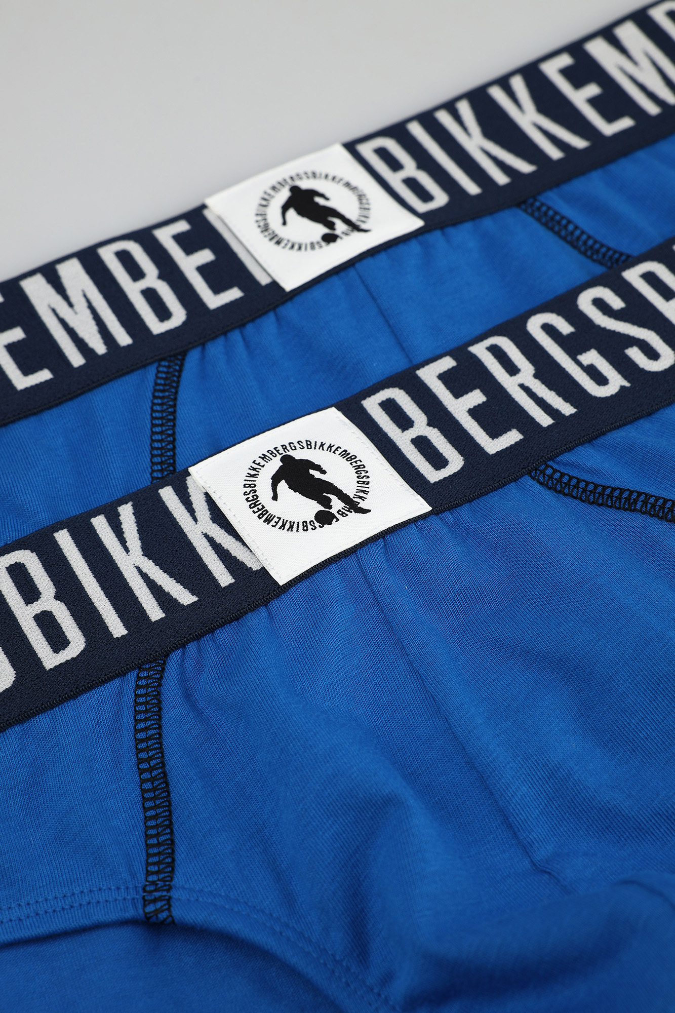 2 . Bikkembergs