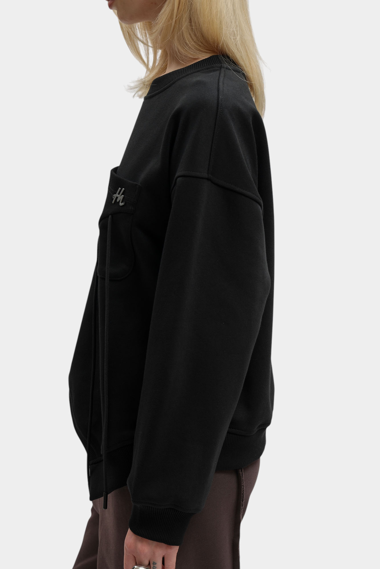 W-261-P-20-1701-010 свитшот the hills