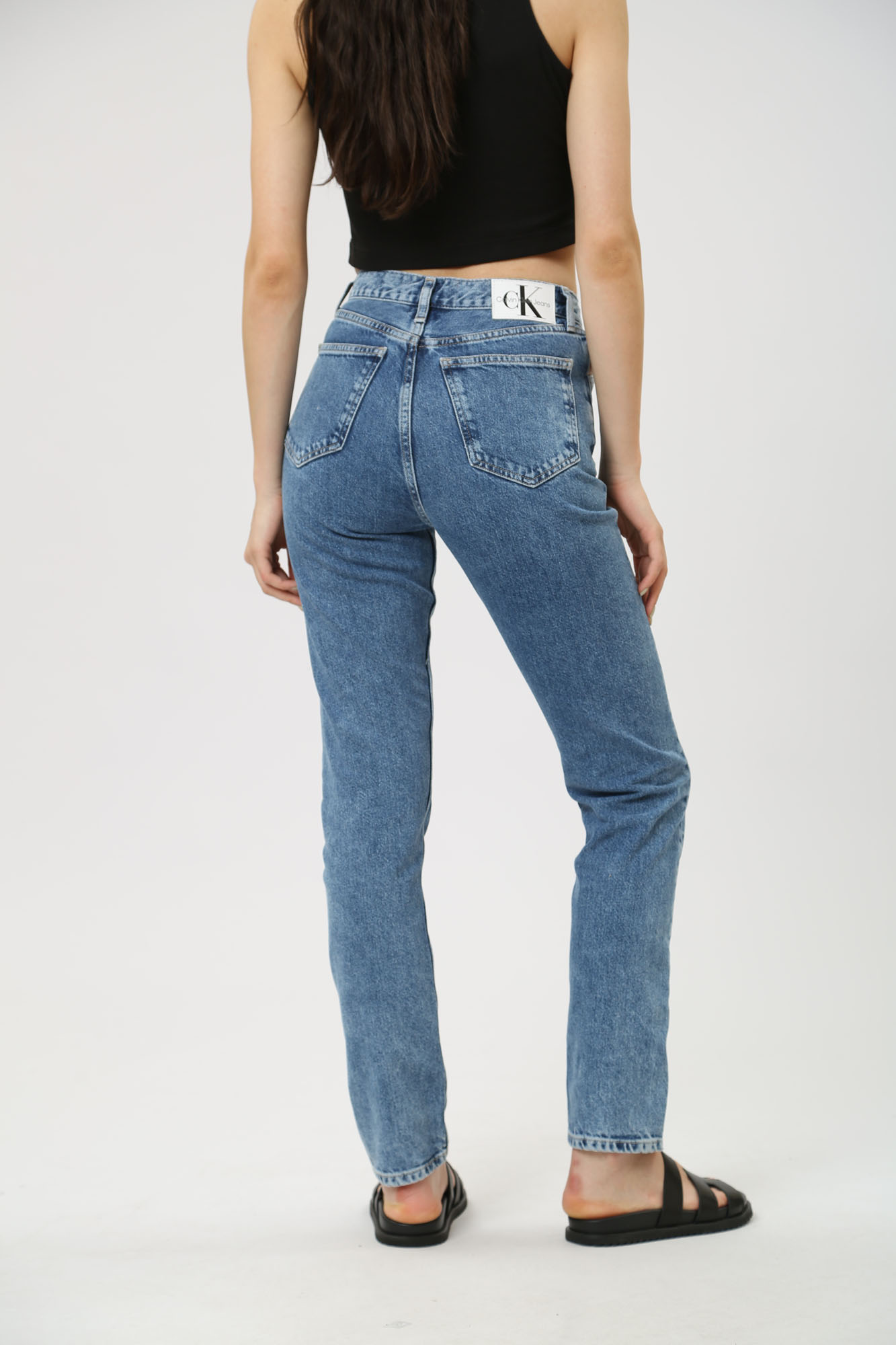 J20J222433 джинсы authentic slim straight  calvin klein jeans 