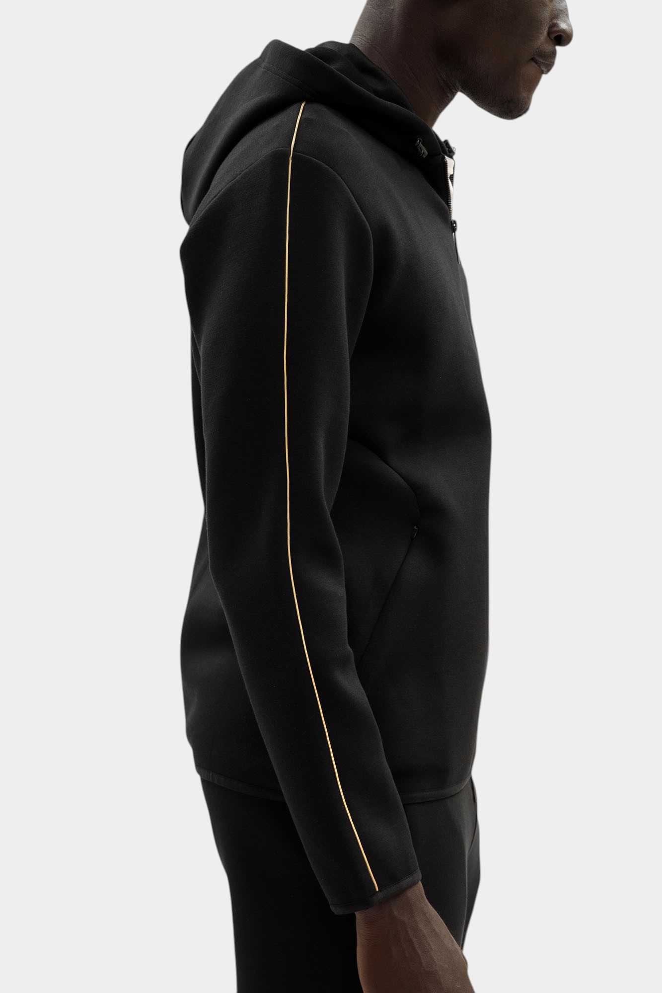 7M000671_AF14146 Толстовка EA7 Черный