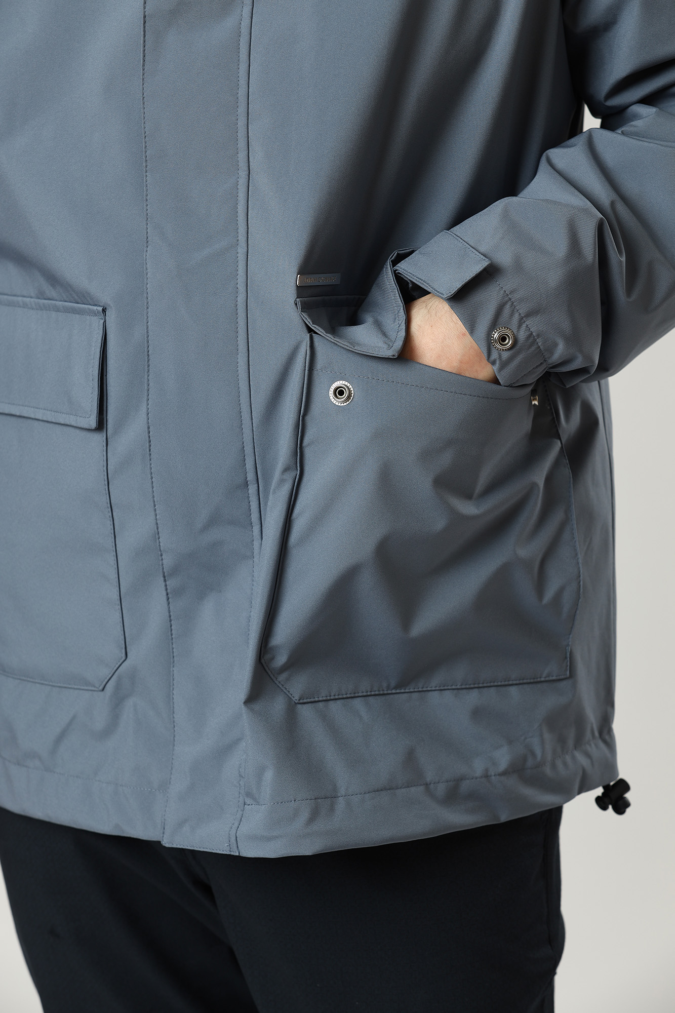 3LZK21_ZNB7Z Куртка 2 в 1 Armani Exchange Серый