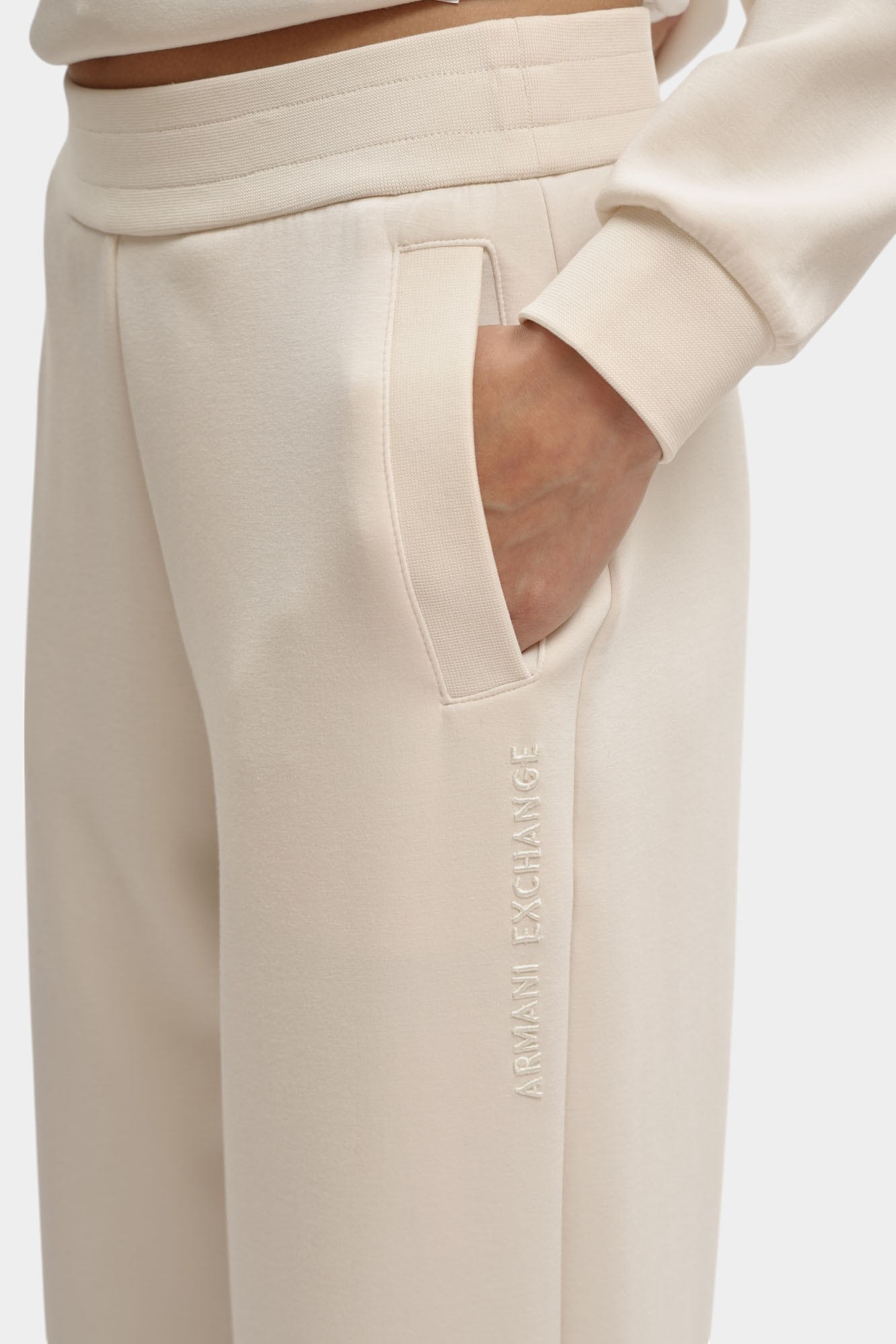 XW001011_AF16111 брюки спортивные armani exchange 