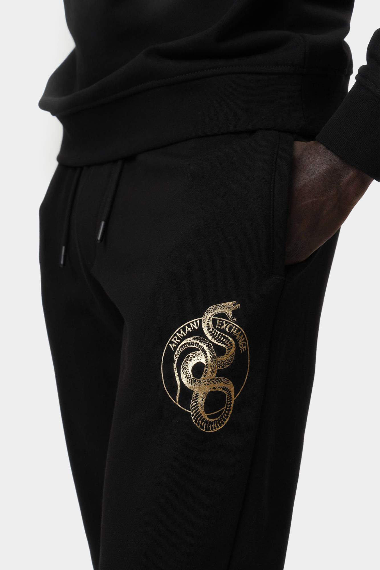 XM000218_AF10830 Брюки спортивные Armani Exchange Черный