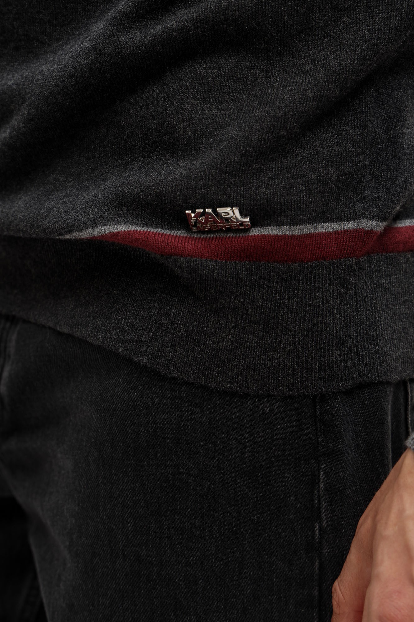 554305_655021 Джемпер Karl Lagerfeld Черный