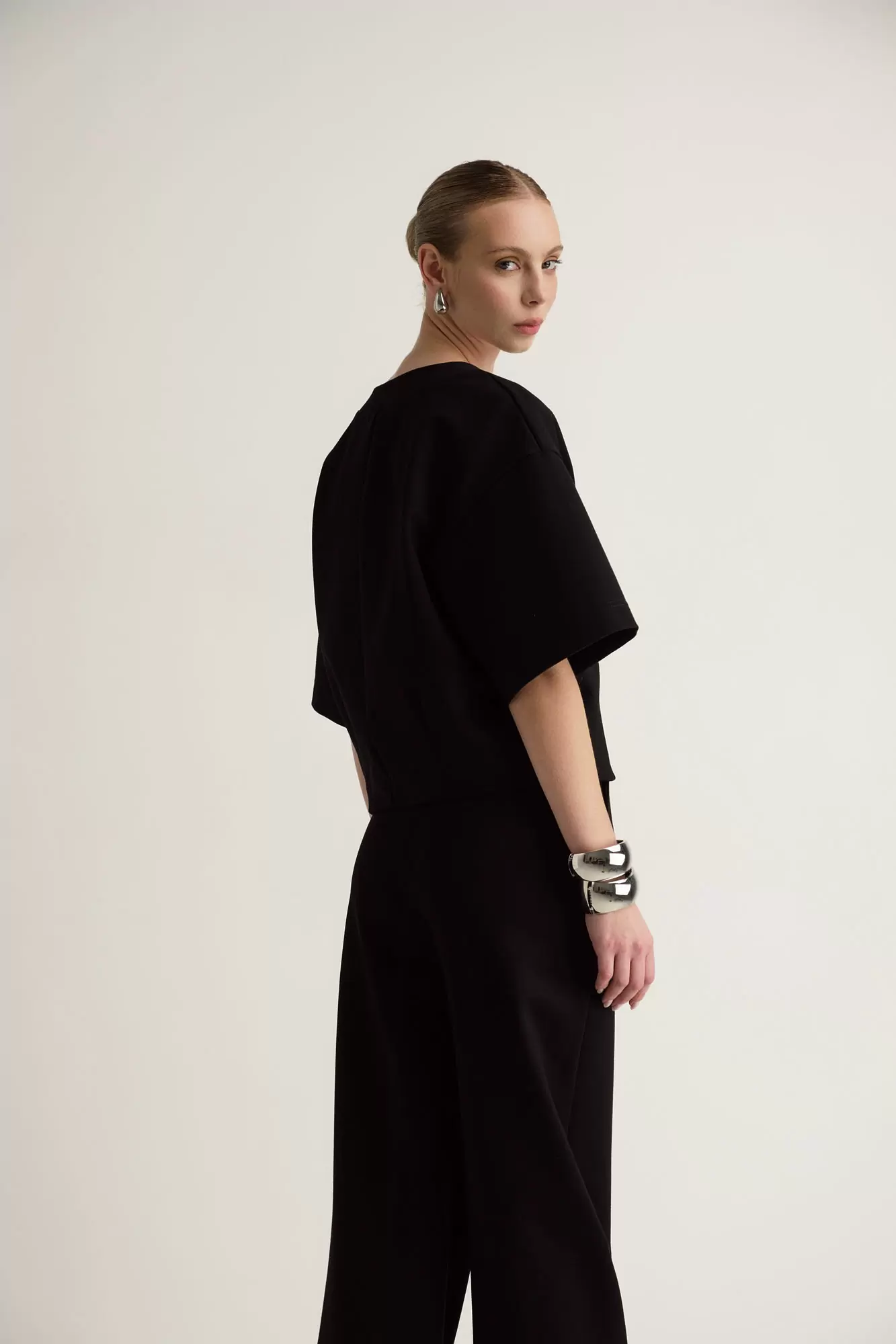 W-242-THT-56-0069 футболка the hills 